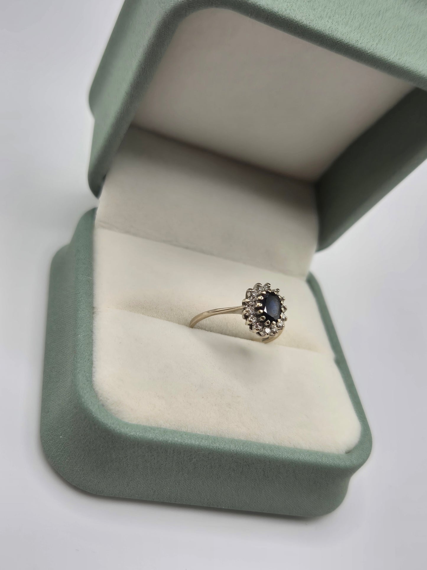 9ct white gold sapphire and cz ring