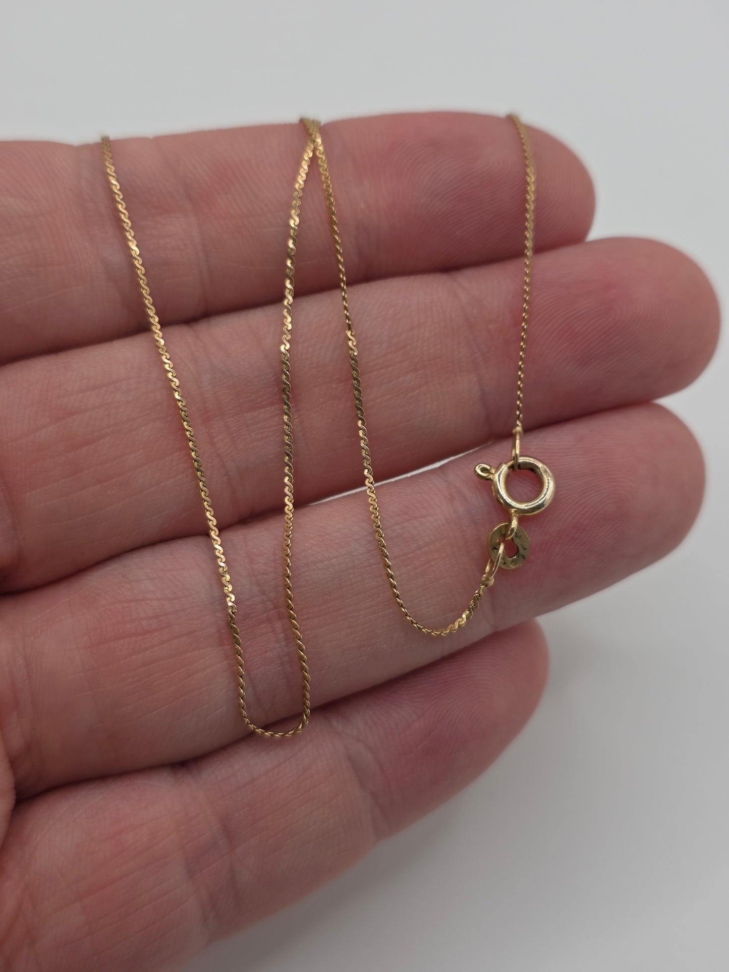 9ct gold snake link chain (64)