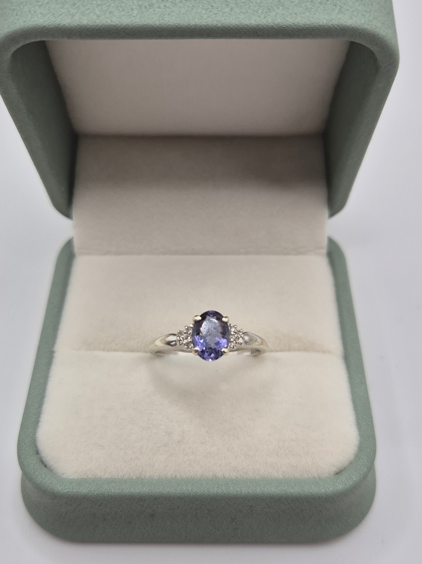 9ct white gold tanzanite and diamond ring
