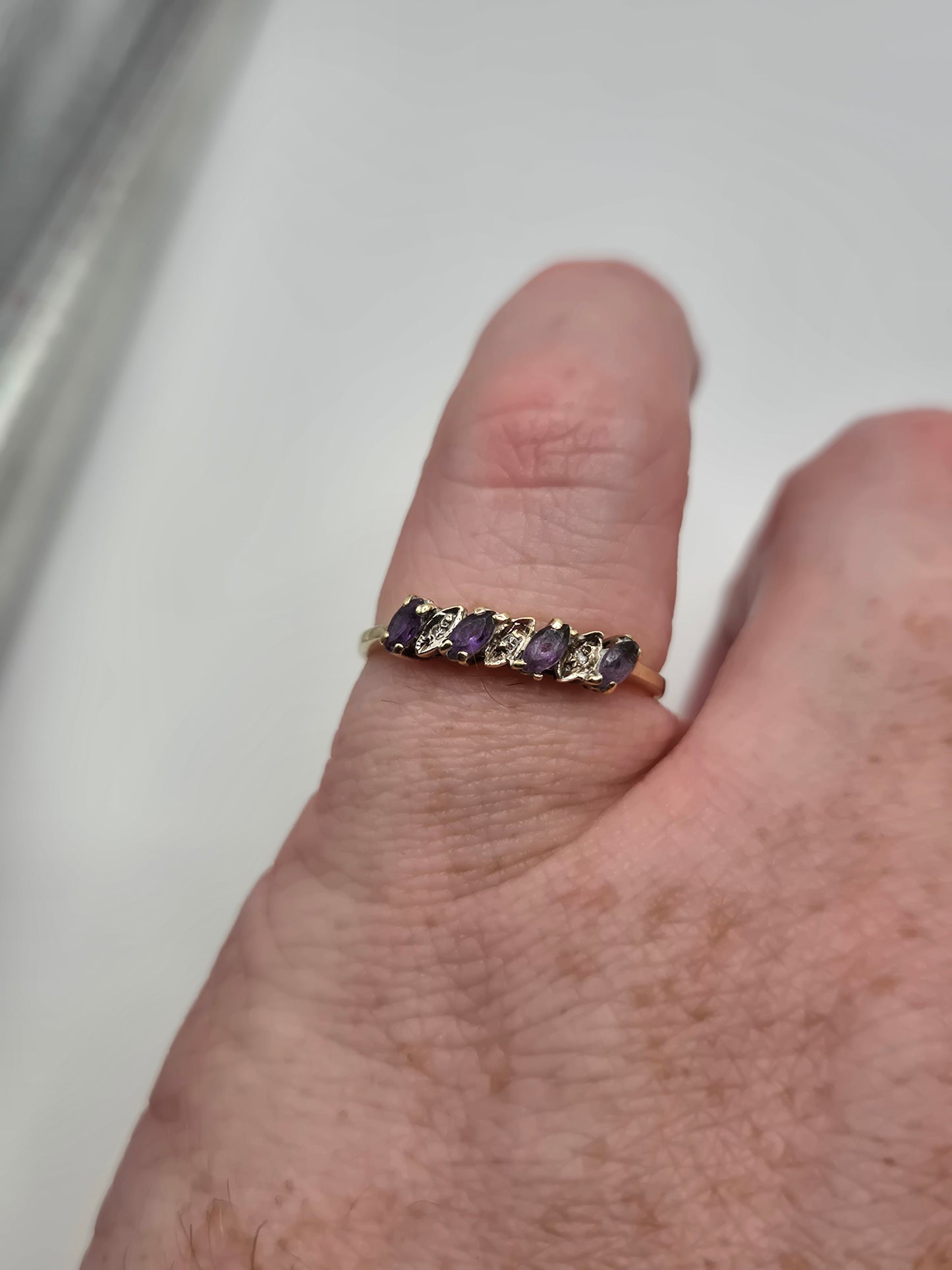 9ct gold amethyst and diamond ring