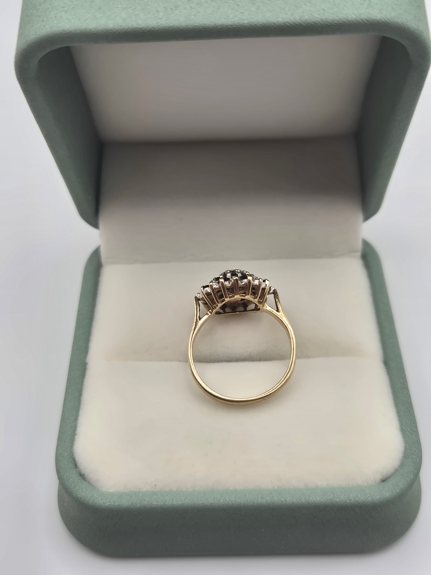 9ct gold sapphire and diamond ring