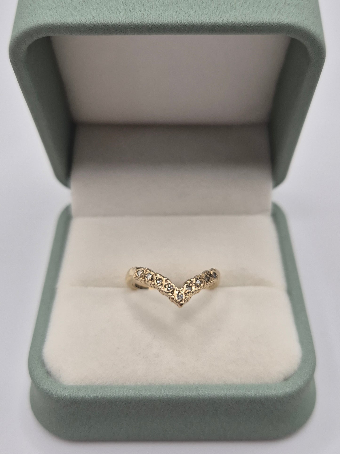9ct gold diamond wishbone ring