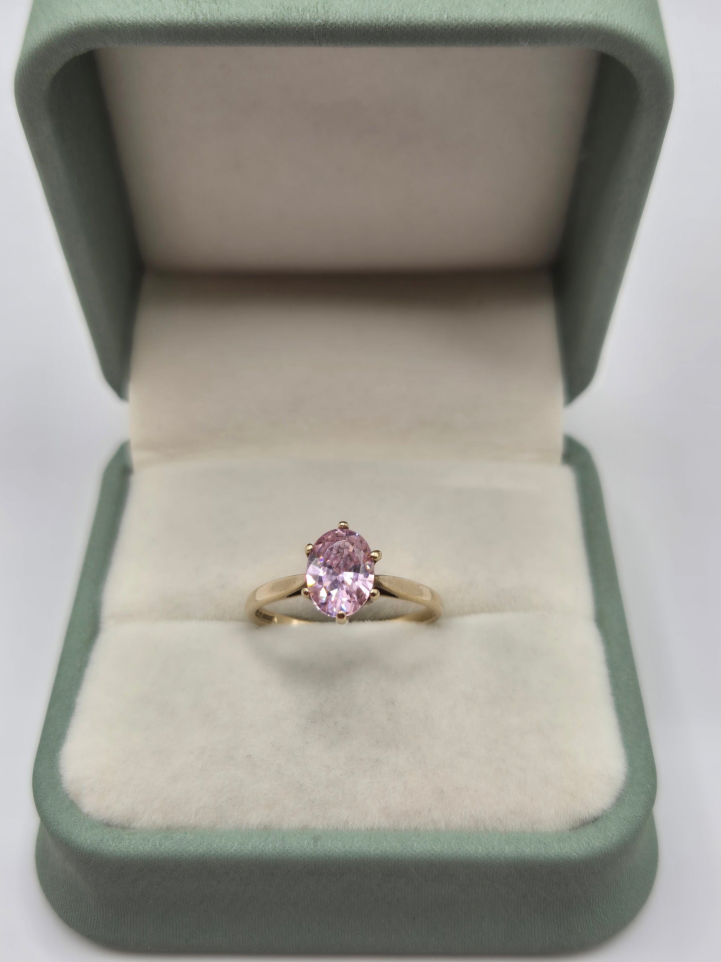 9ct gold pink gemstone ring