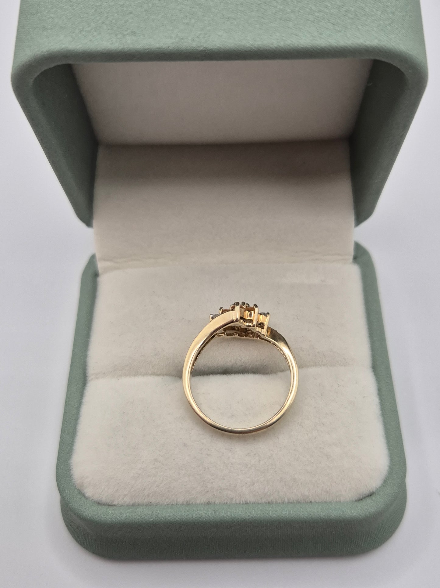 9ct gold citrine and diamond ring