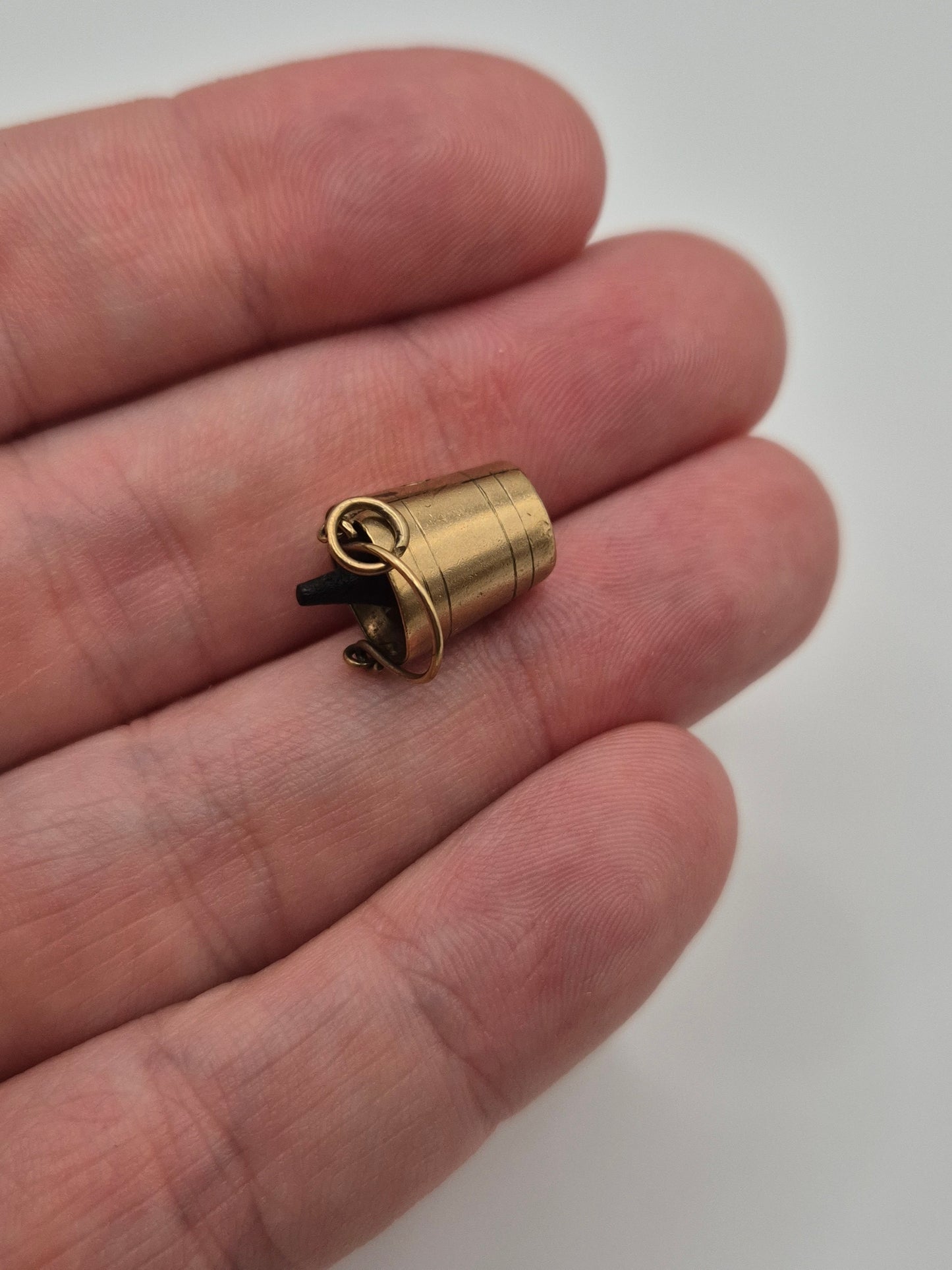 9ct gold champagne bucket charm