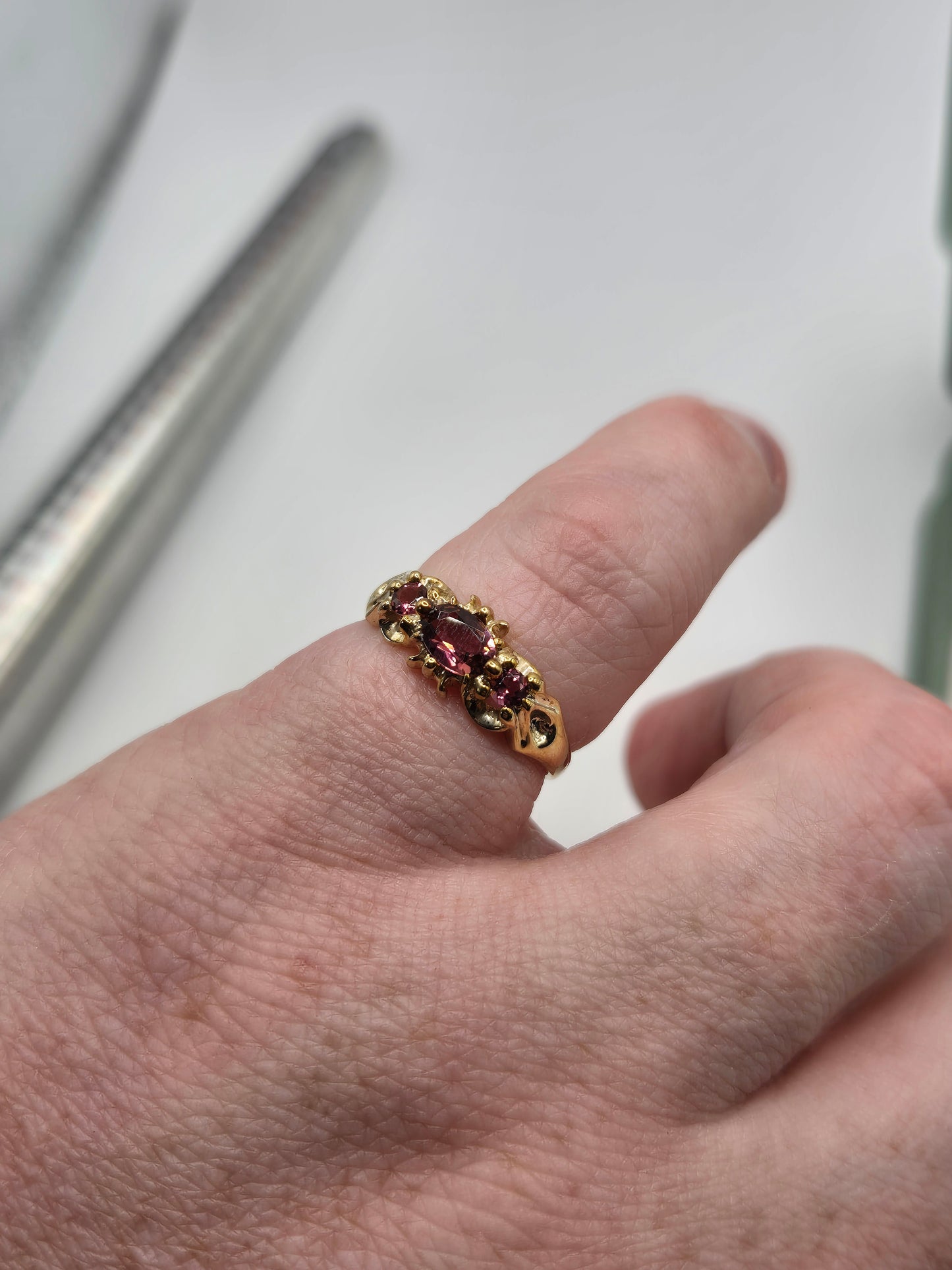 9ct gold almandine garnet ring