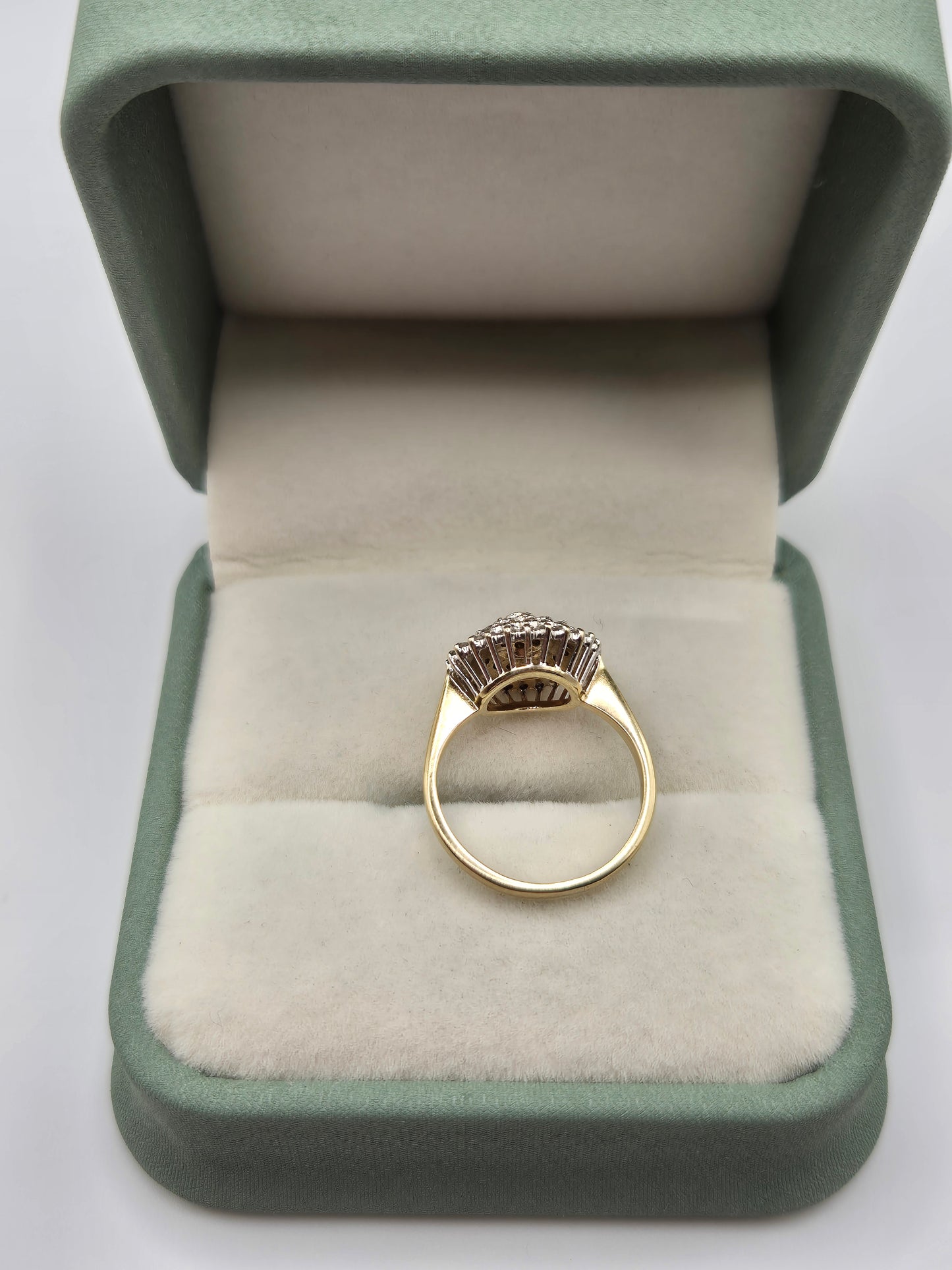 9ct gold diamond cluster ring