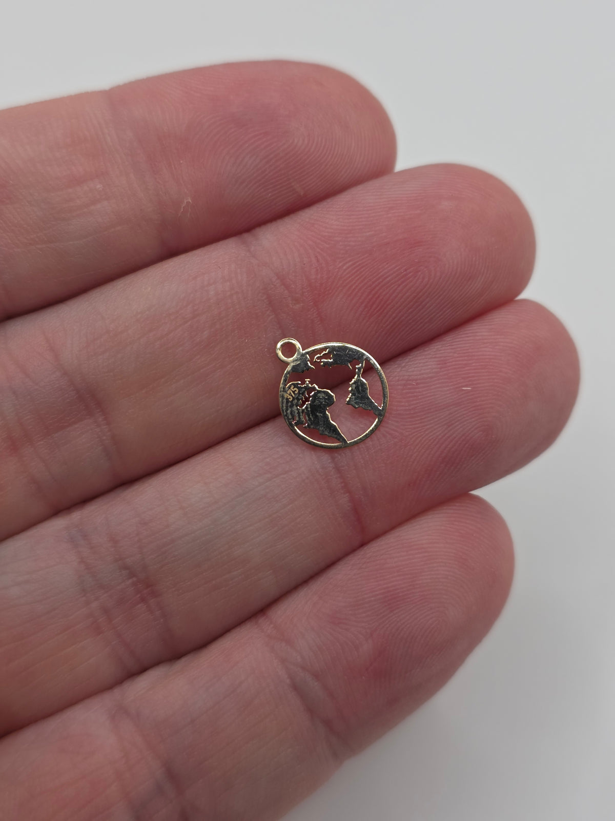9ct gold world map charm