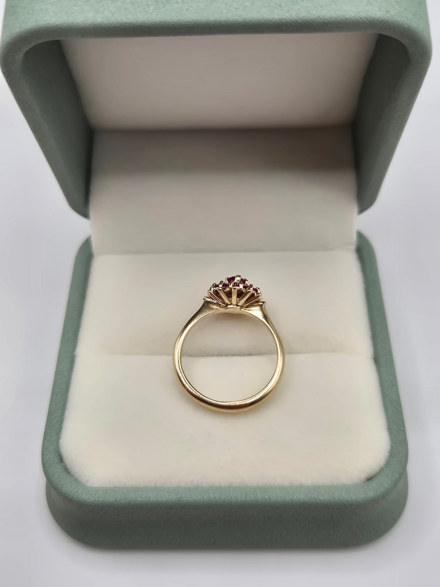 9ct gold synthetic ruby ring