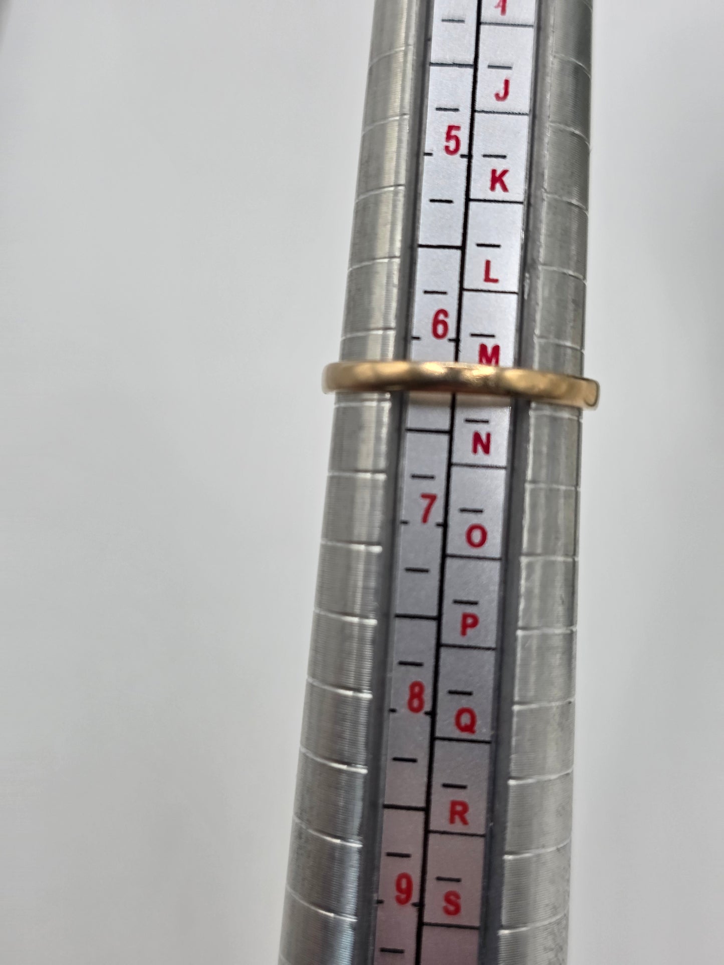 9ct gold aquamarine and cz ring