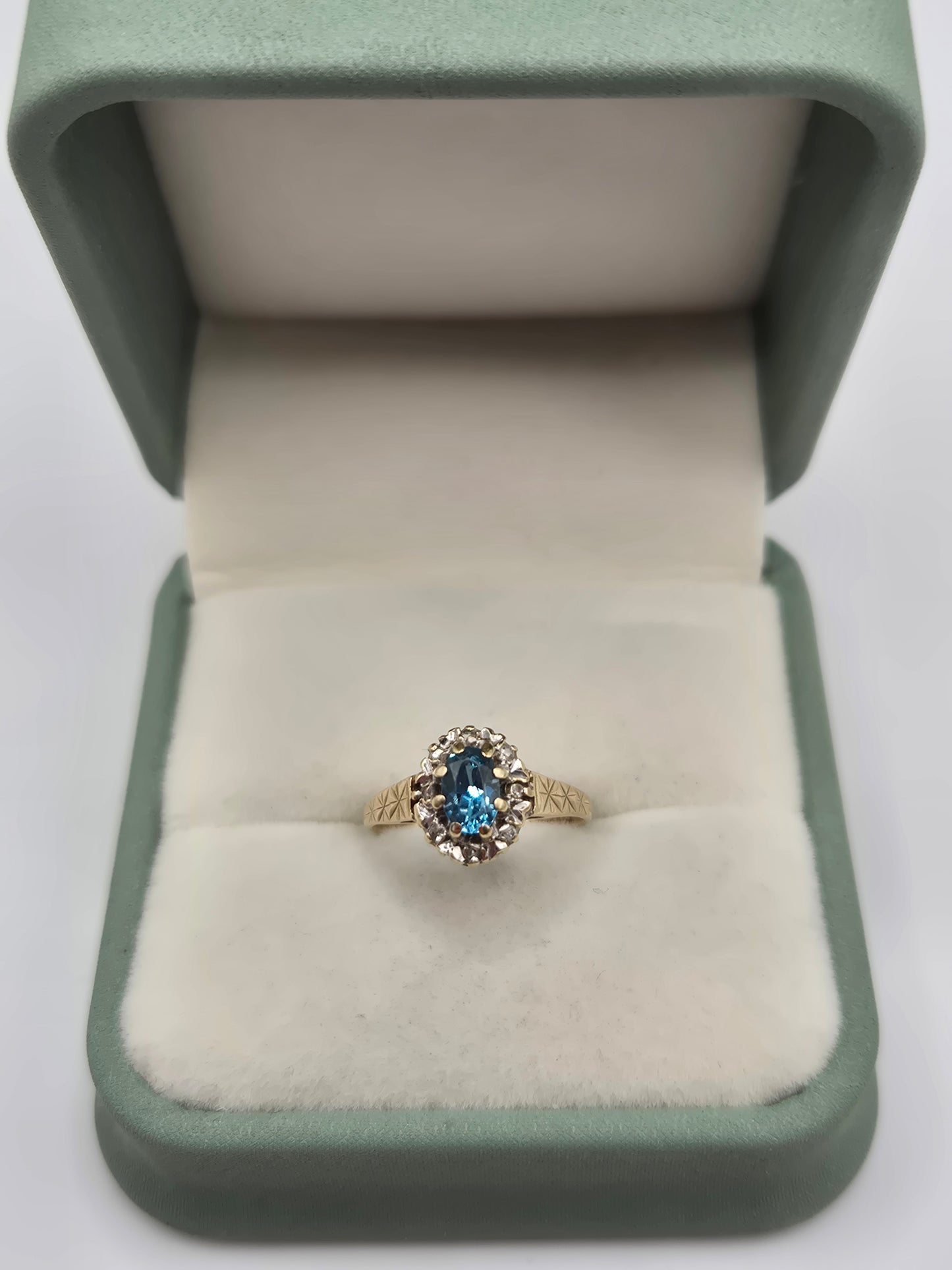 9ct gold topaz and diamond ring