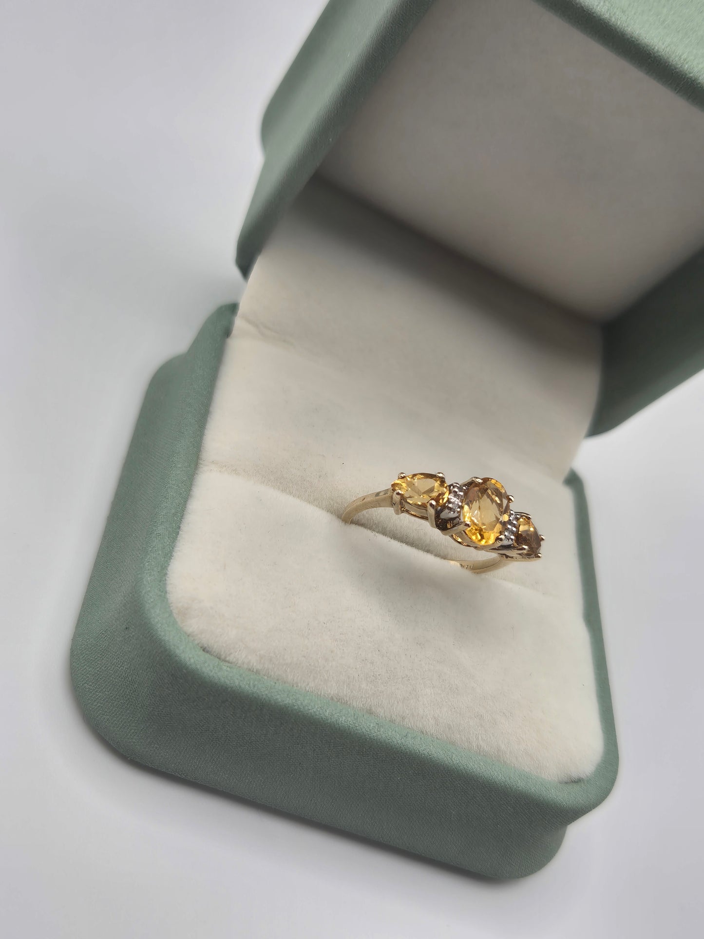9ct gold citrine and diamond ring