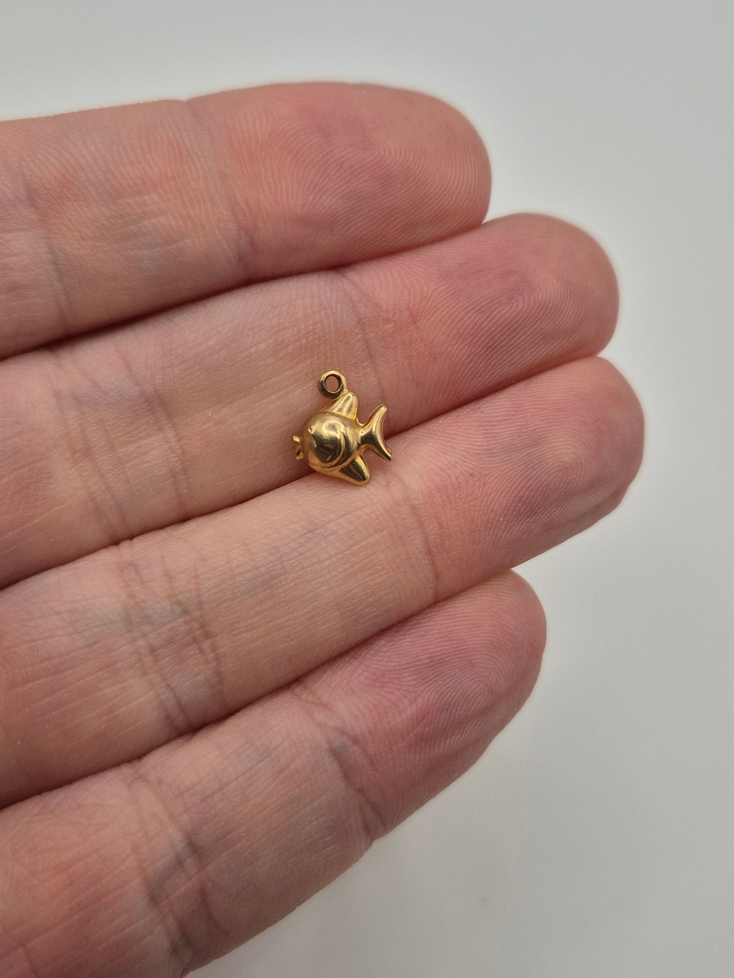 9ct gold fish charm