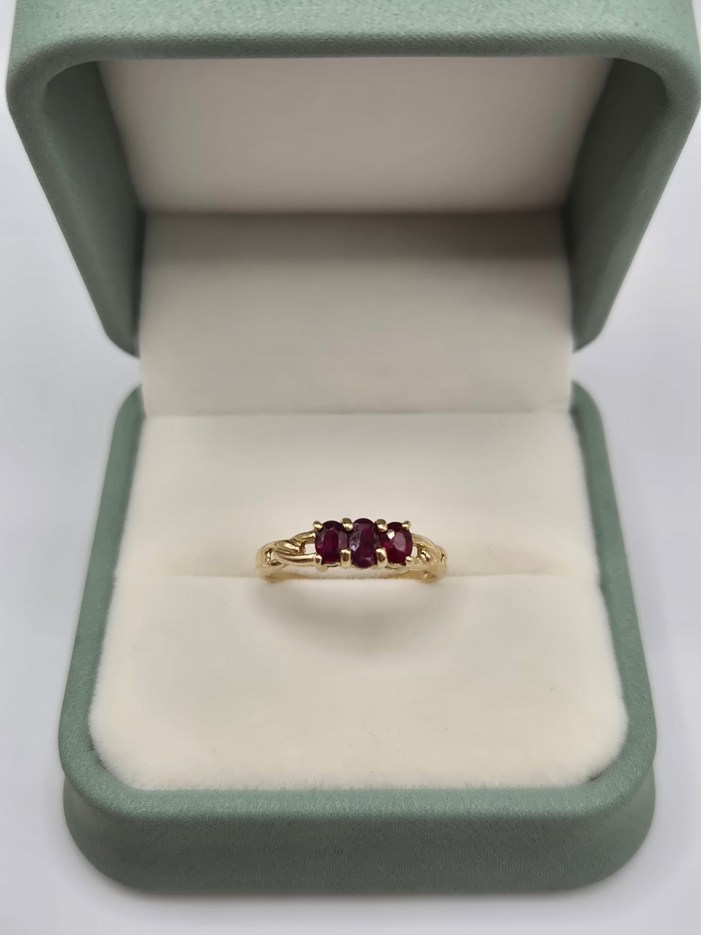 9ct gold ruby ring