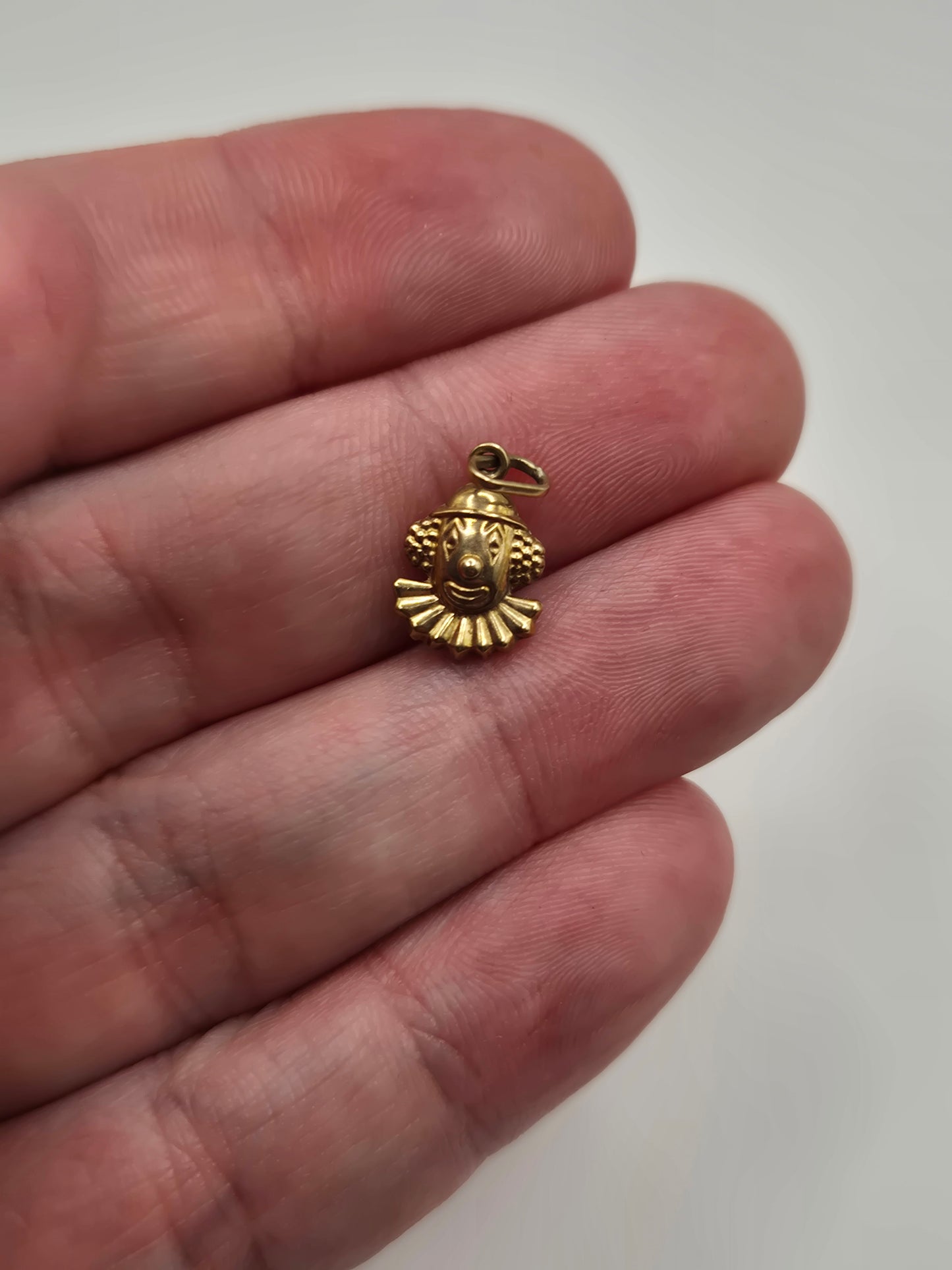 9ct gold clown charm