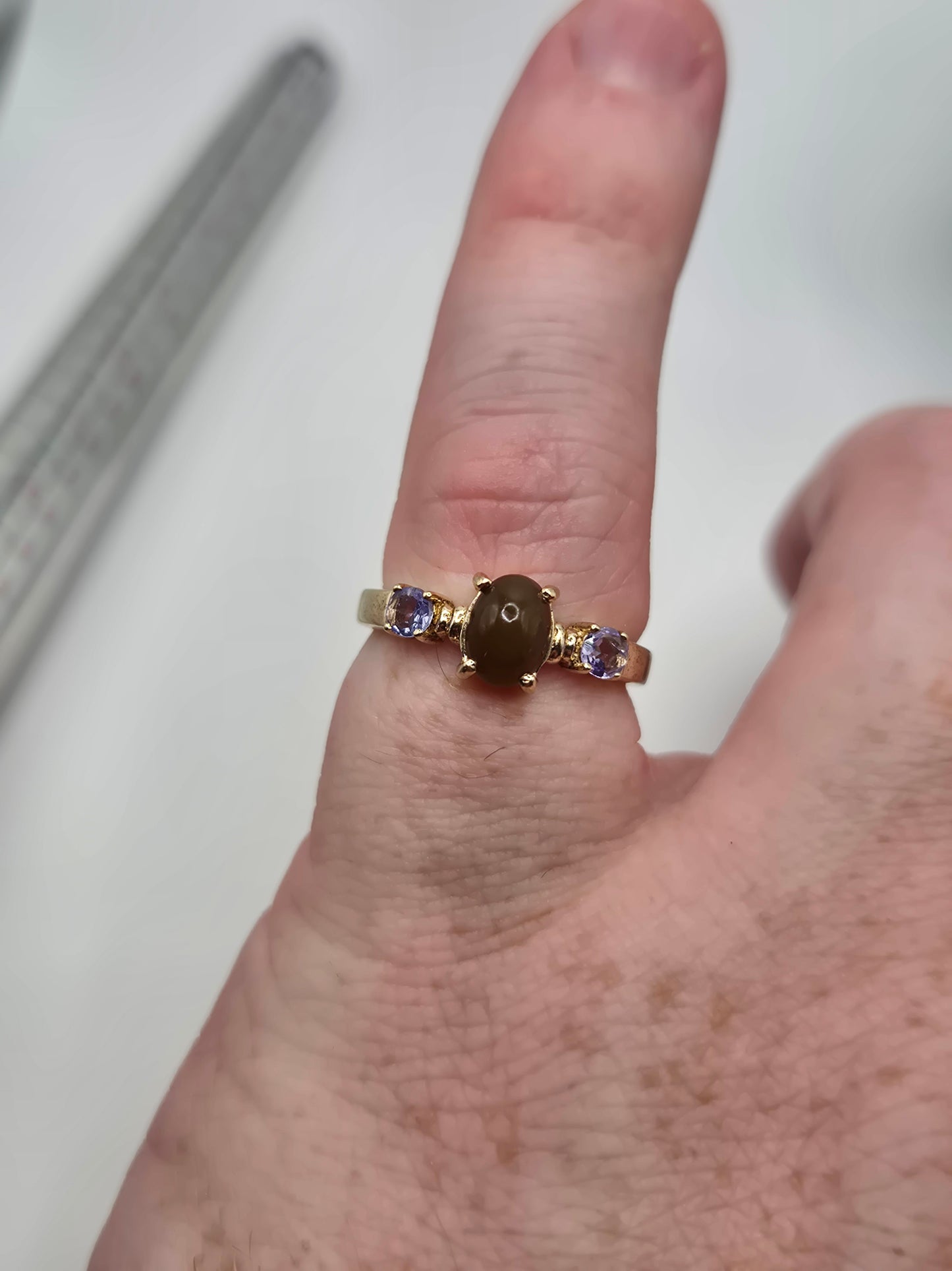 9ct gold gemstone and tanzanite ring