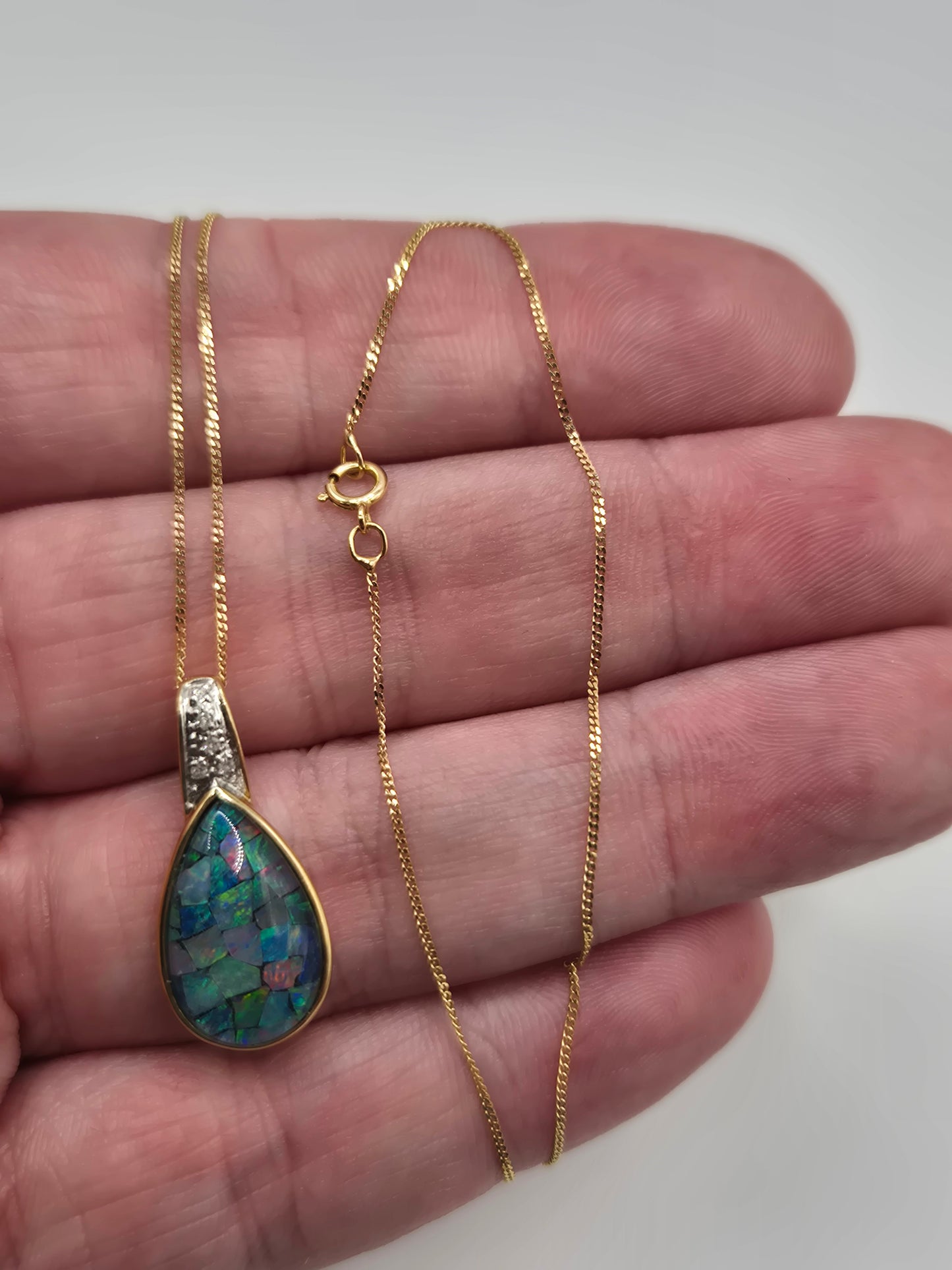 9ct gold opal and diamond necklace
