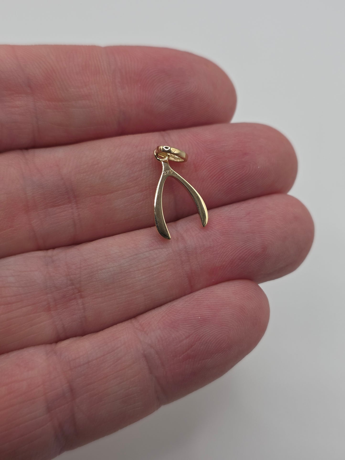 9ct gold wishbone charm