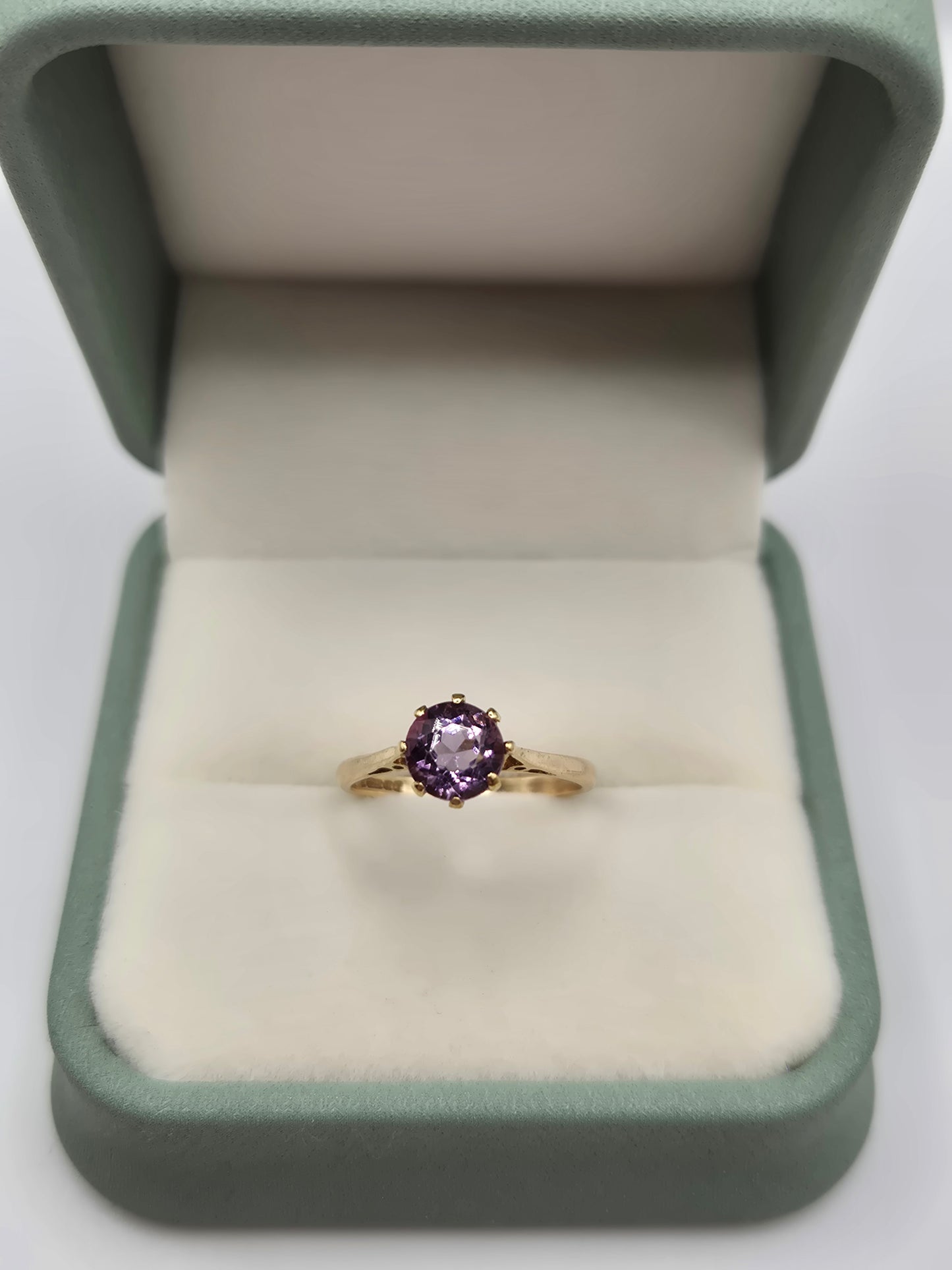 9ct gold amethyst ring