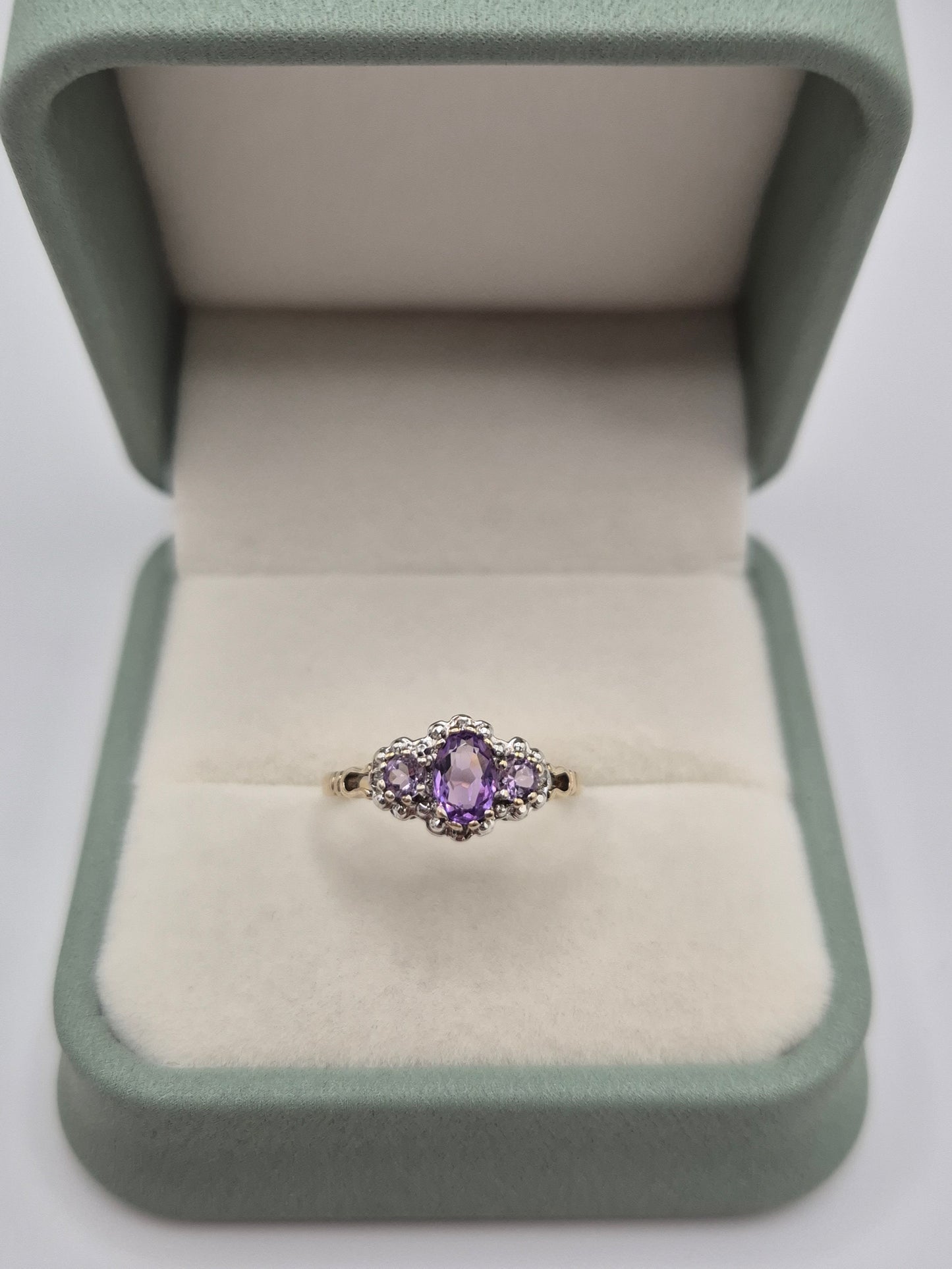 9ct gold amethyst and diamond ring