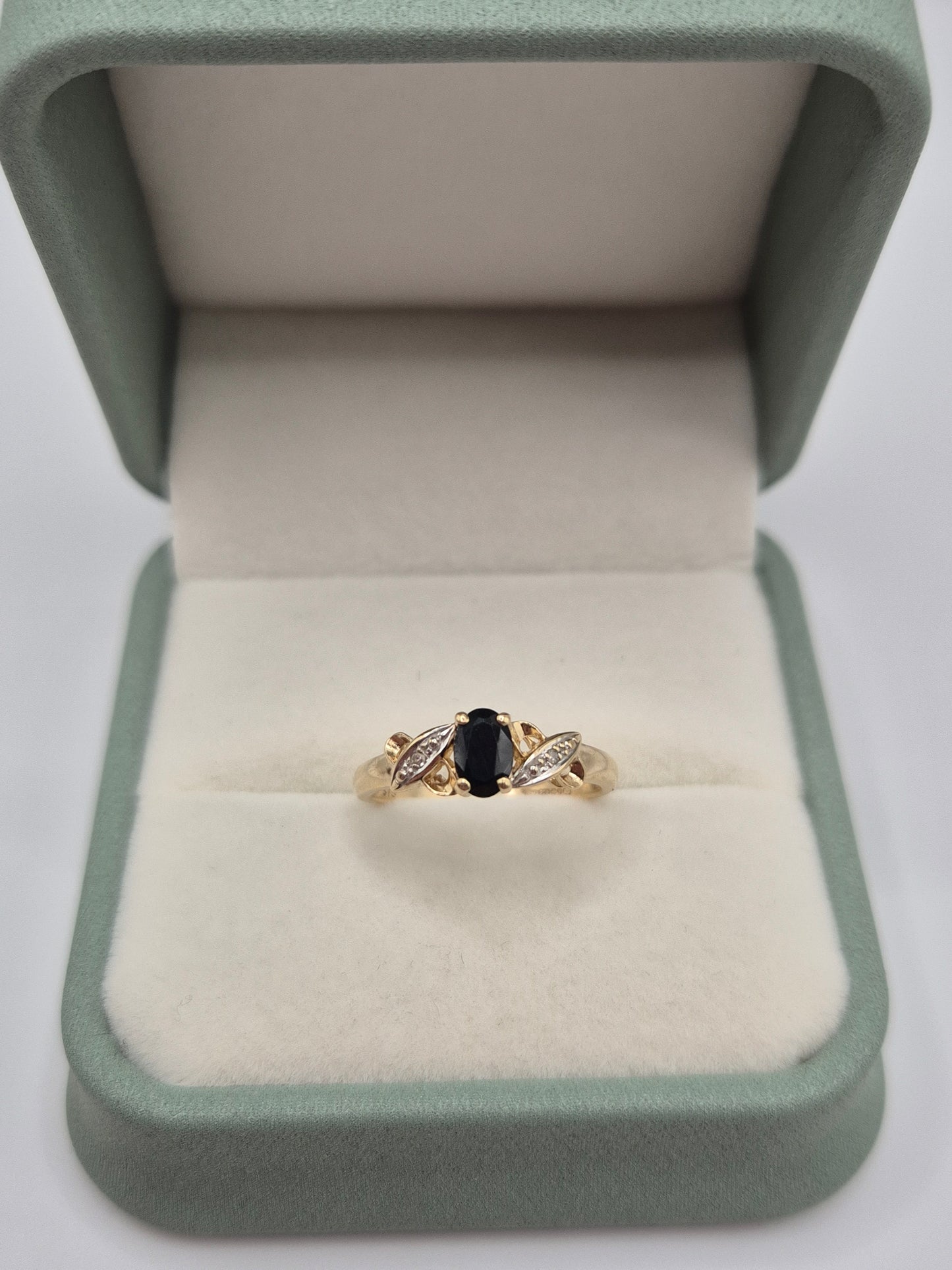 9ct gold sapphire and diamond ring