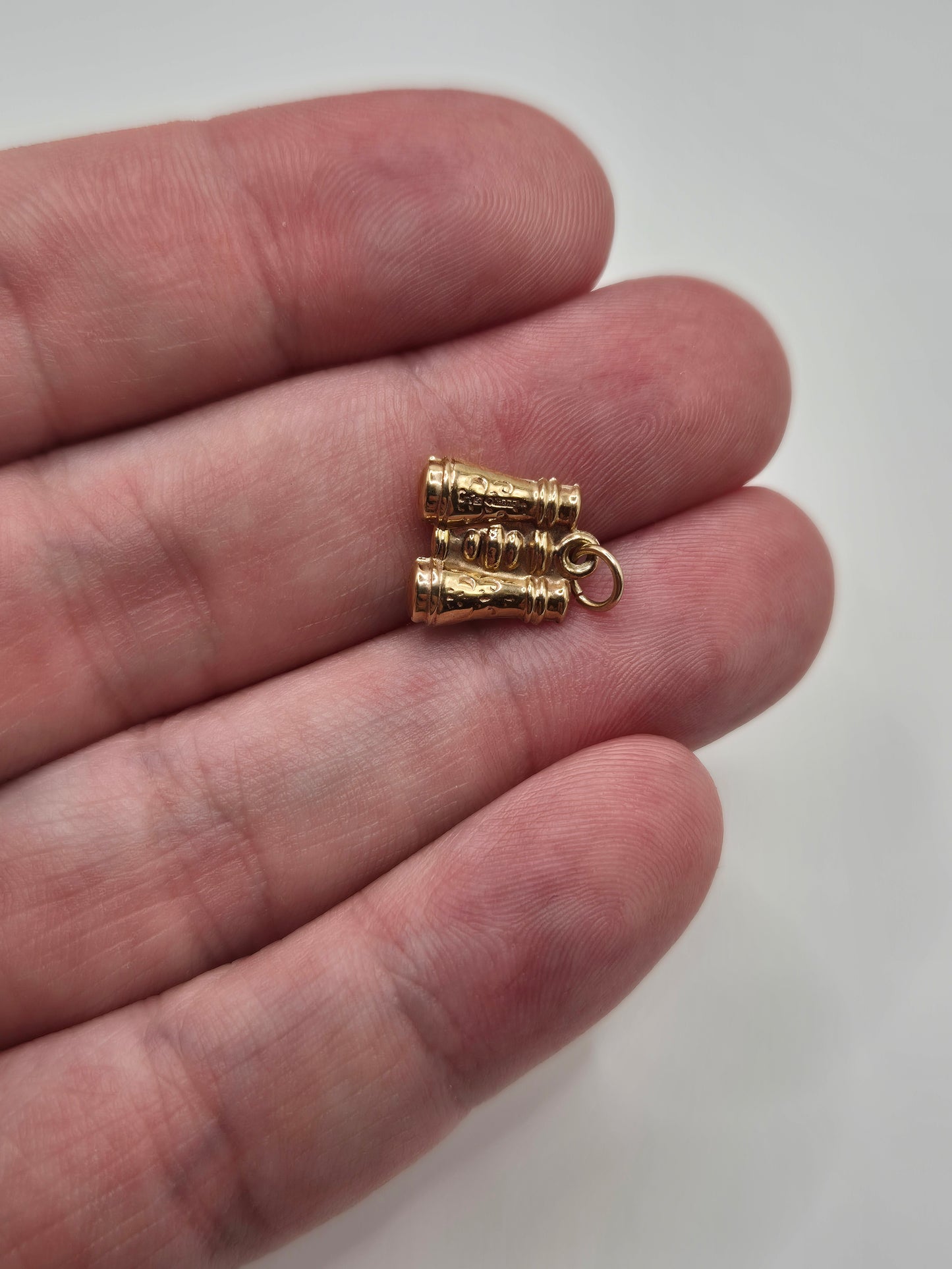 9ct gold binoculars Charm