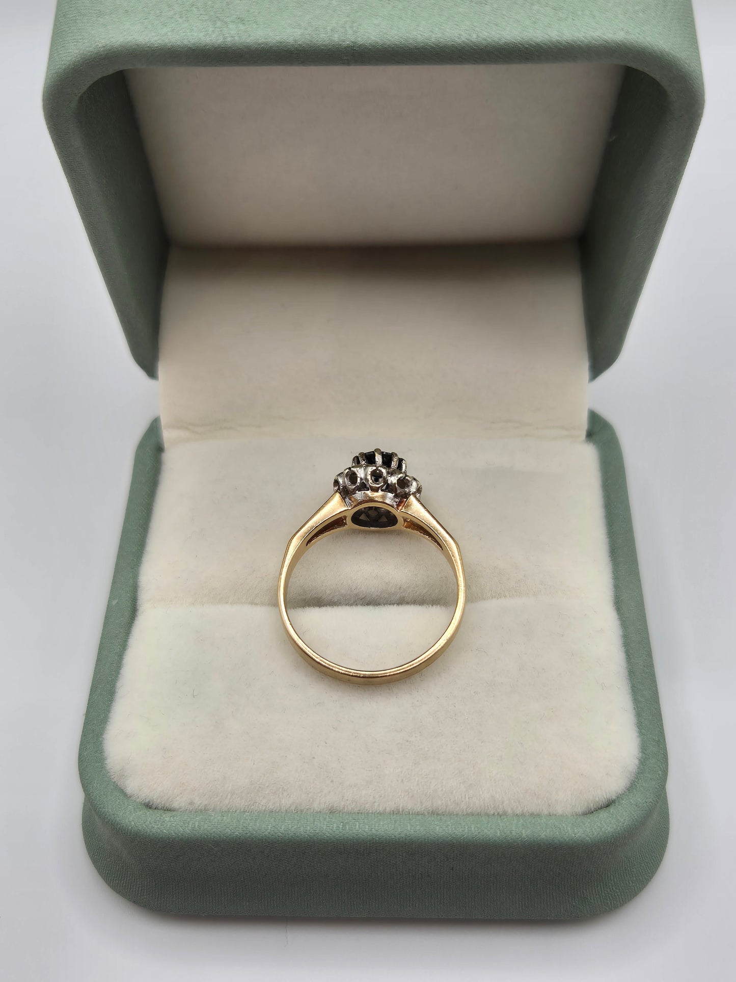 9ct gold sapphire and diamond ring