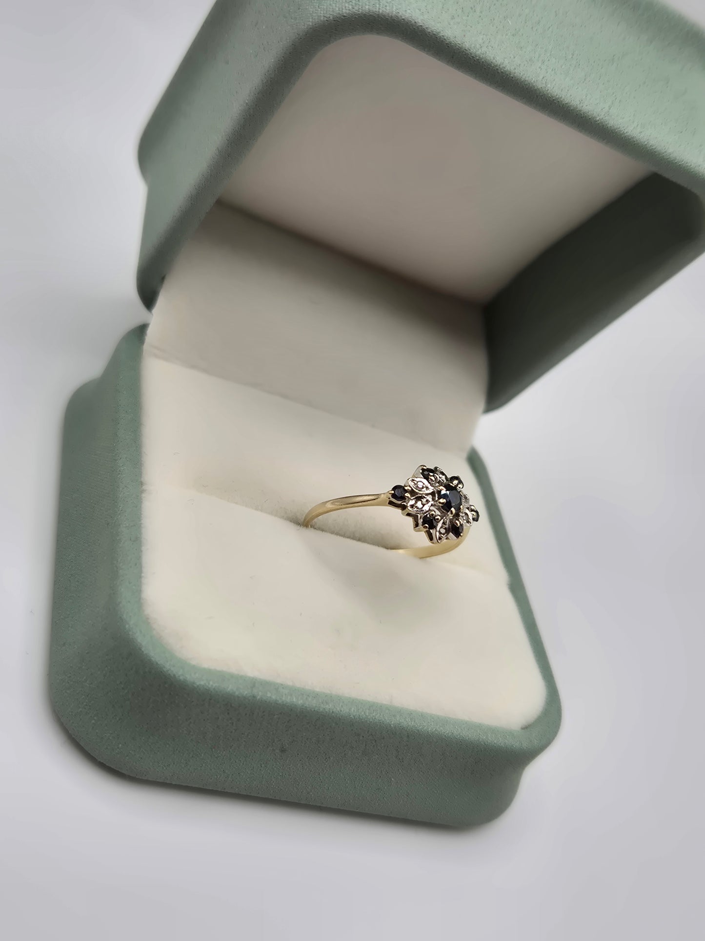 9ct gold sapphire and diamond ring