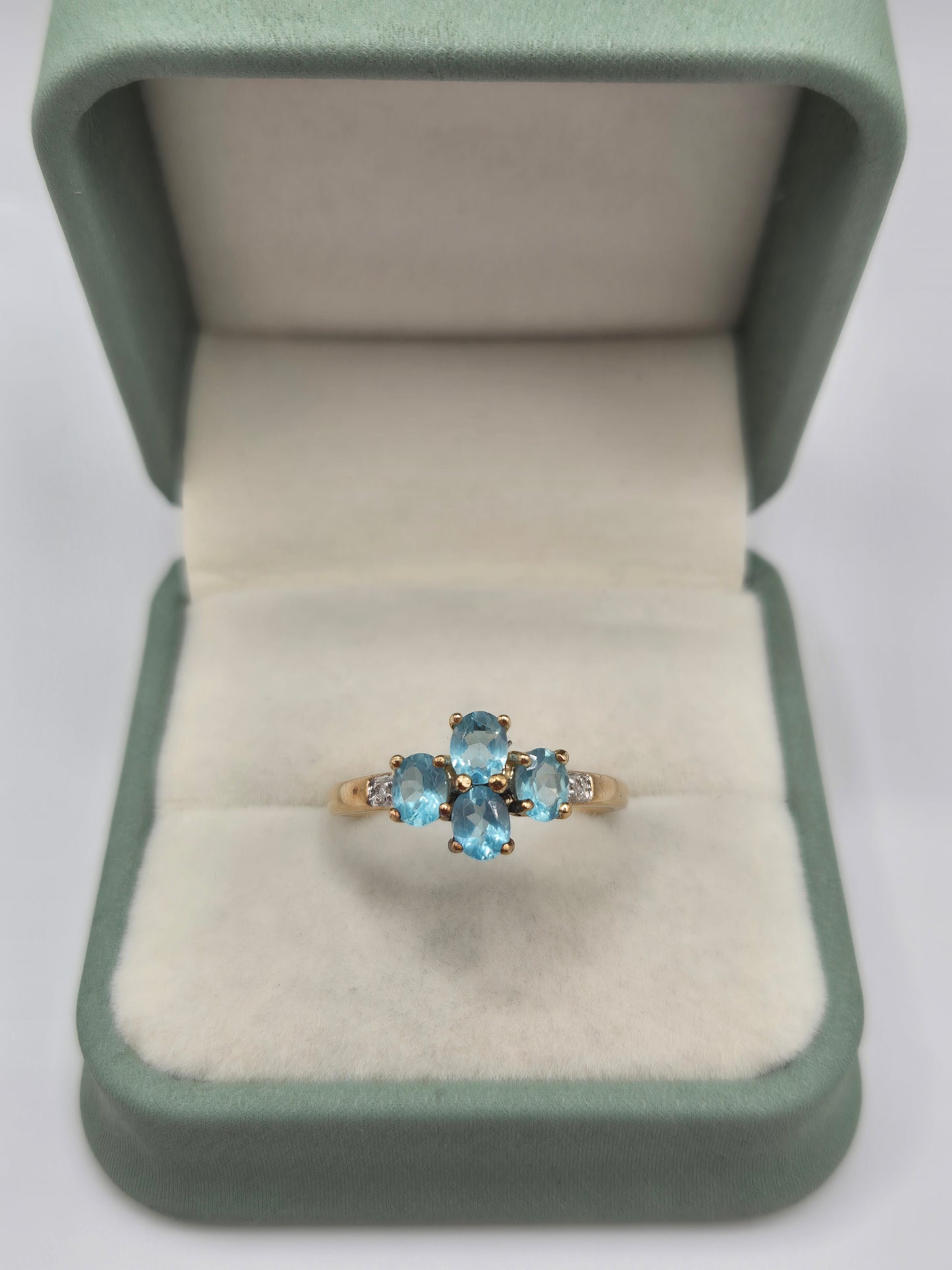 9ct gold topaz and diamond ring