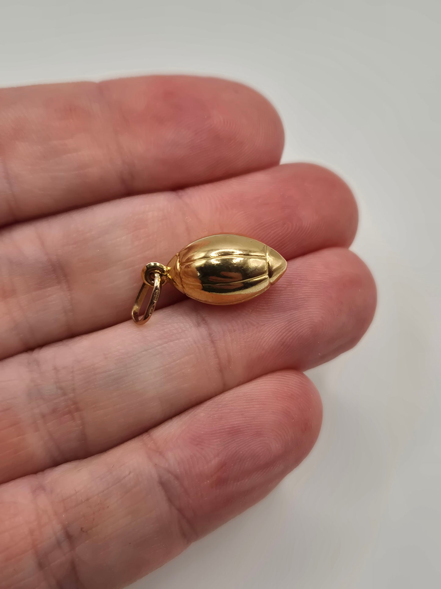 9ct gold rugy ball charm