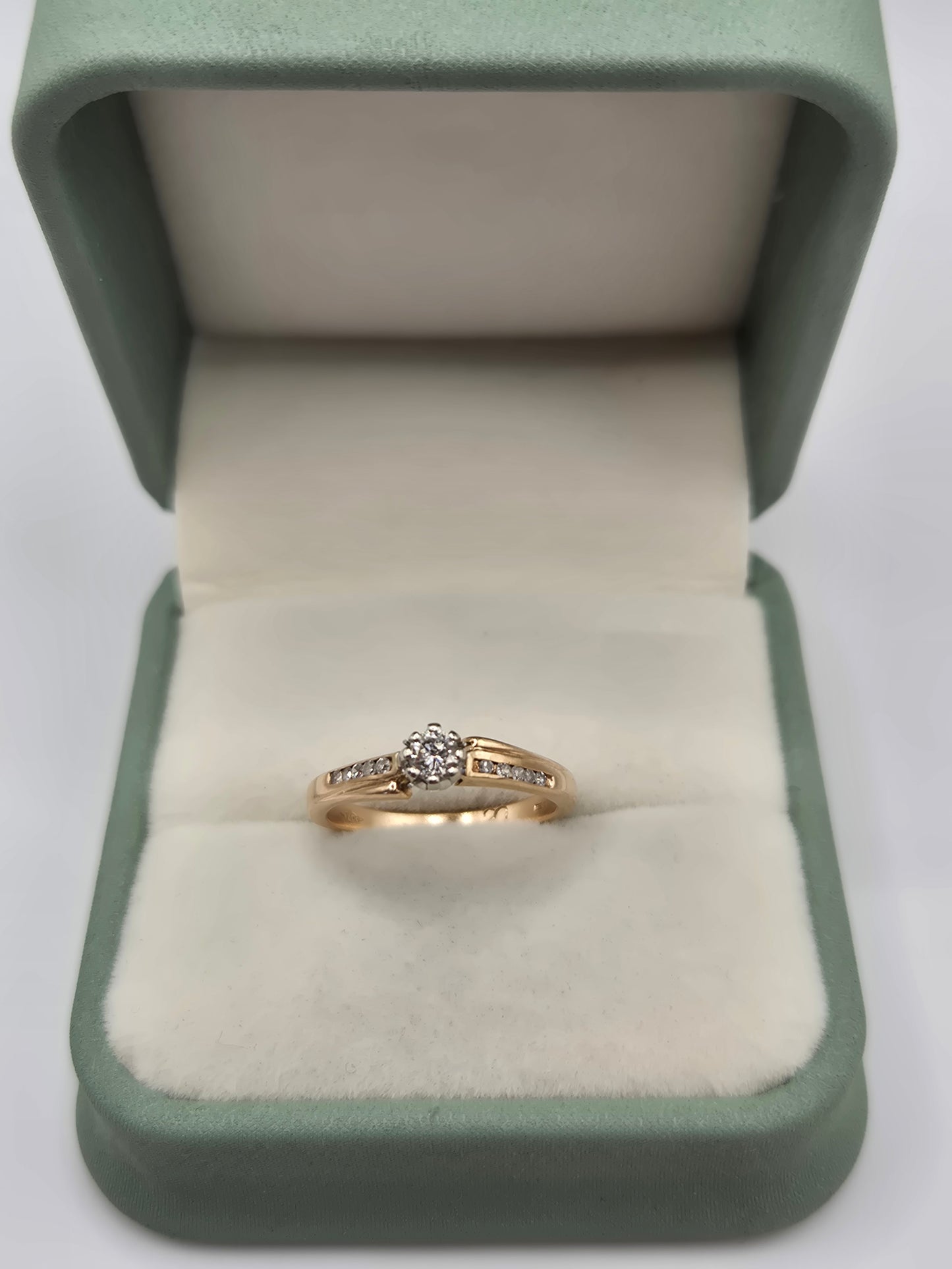 9ct rose gold 20 point diamond ring