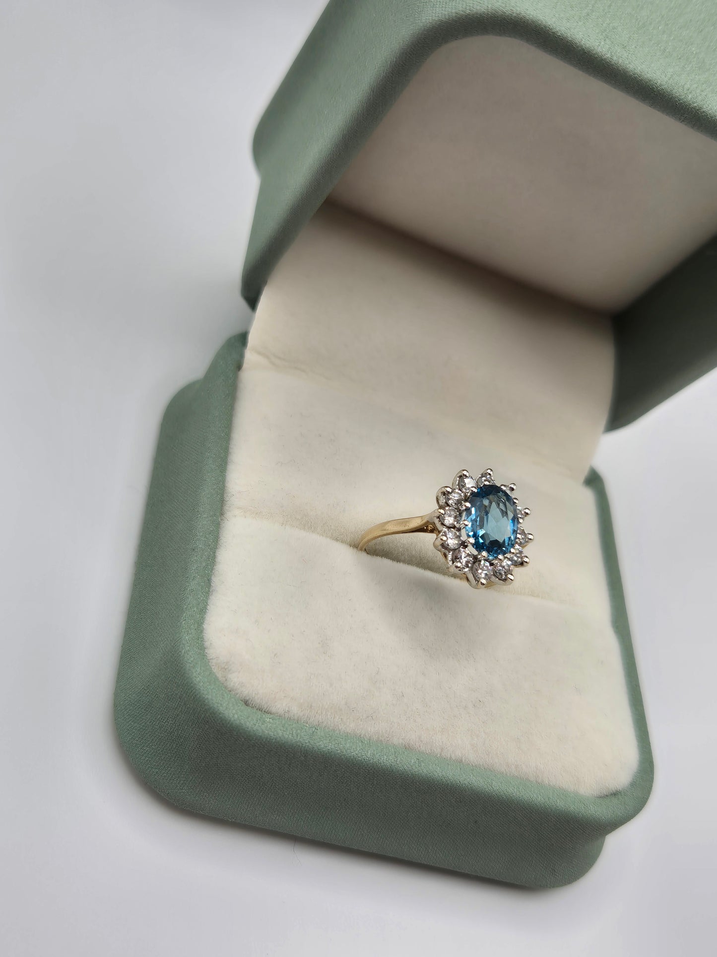 9ct gold topaz and cz ring