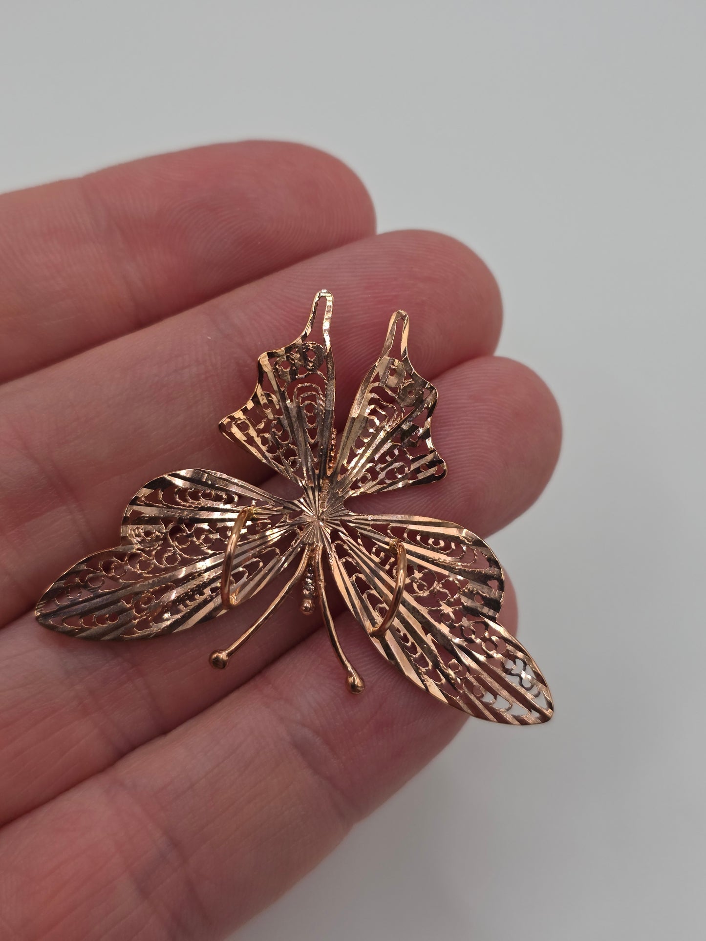 9ct rose gold butterfly pendant