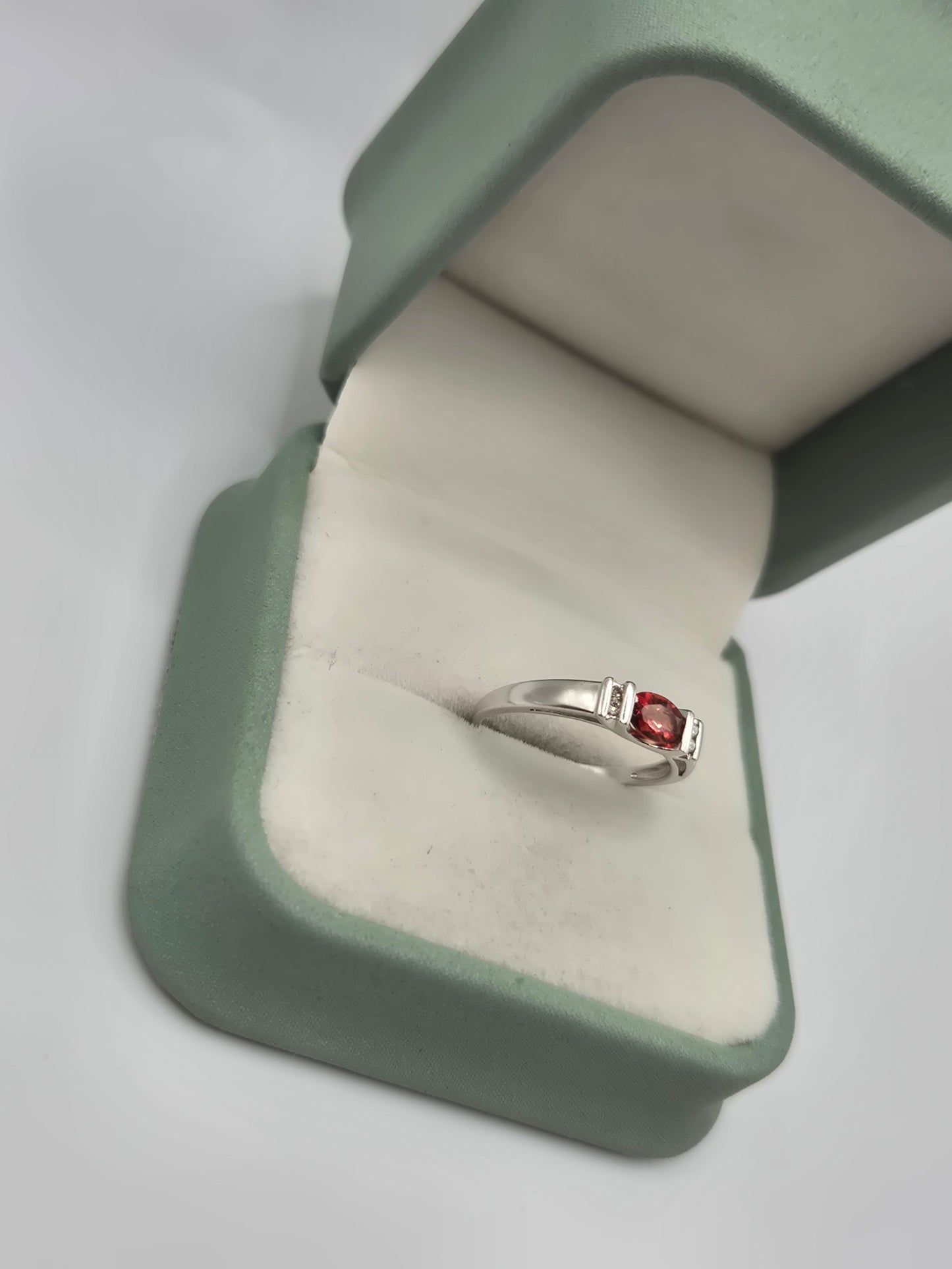 9ct white gold tourmaline and diamond ring