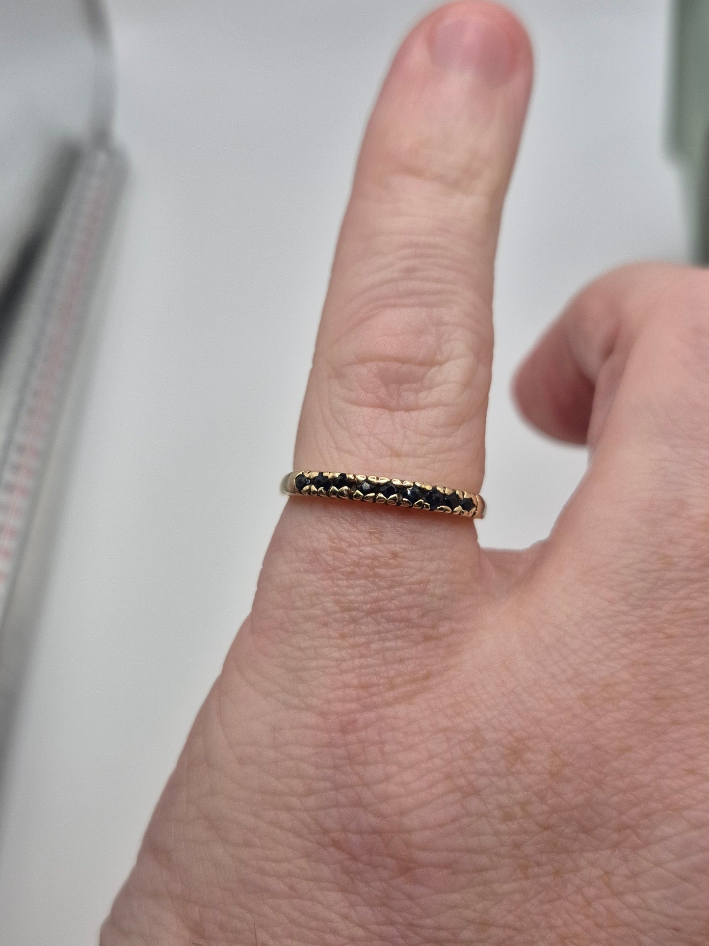 9ct gold sapphire ring
