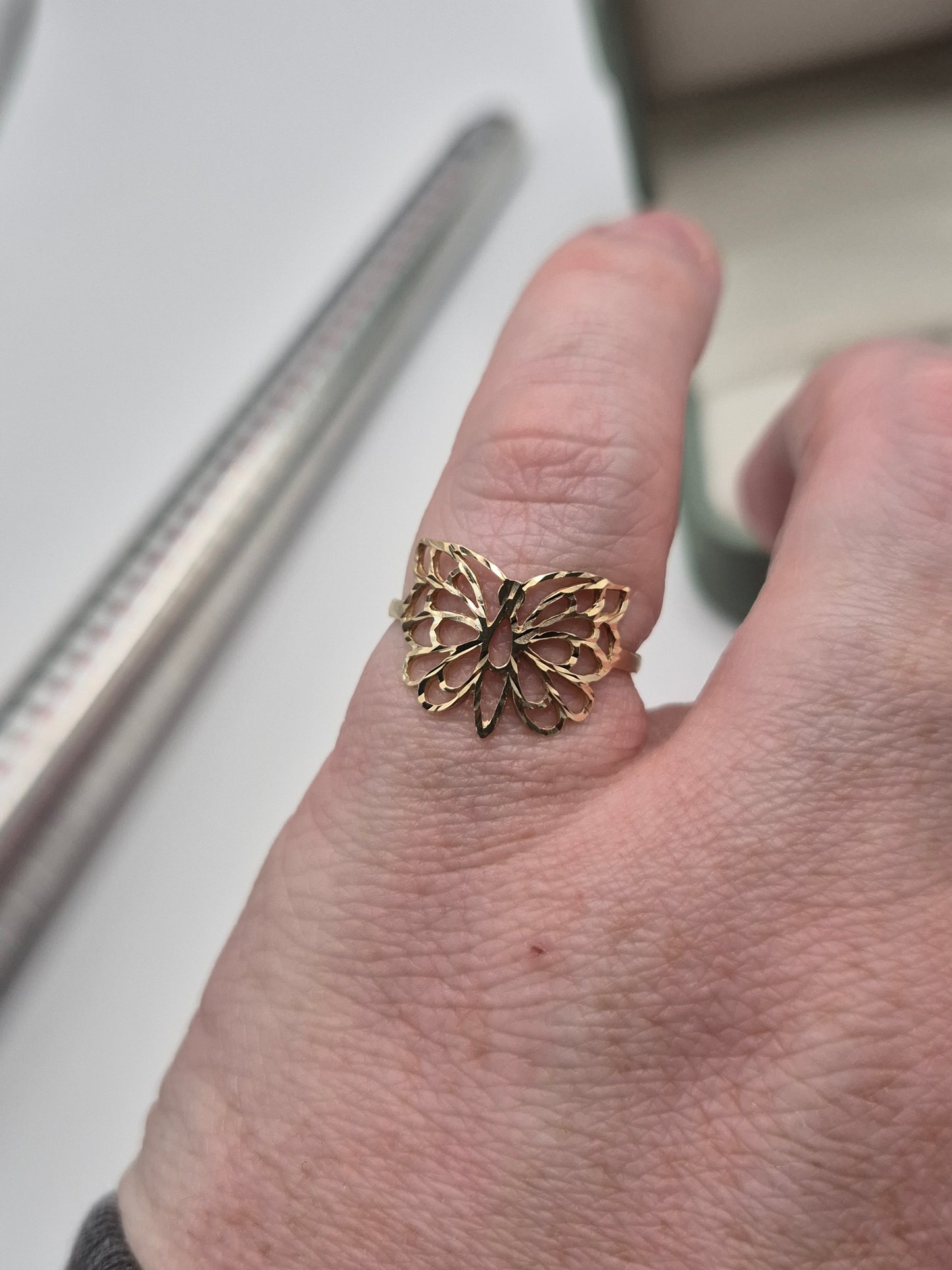 9ct gold butterfly ring