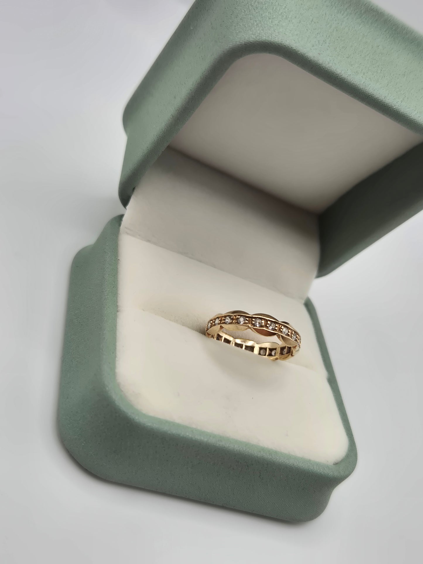 9ct gold topaz eternity ring