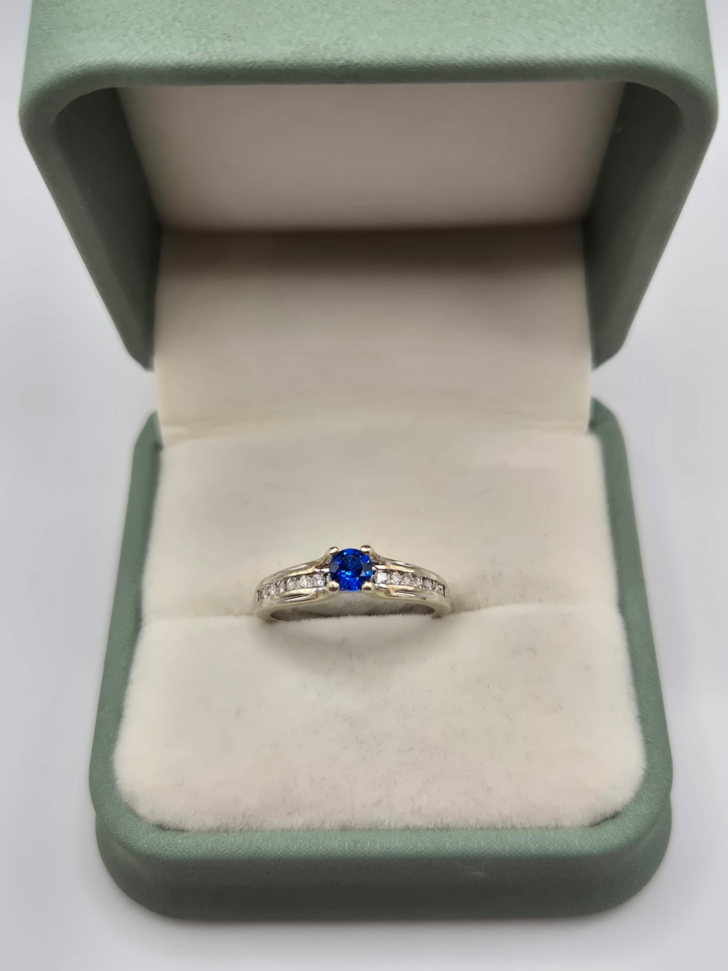 9ct white gold synthetic sapphire and diamond ring