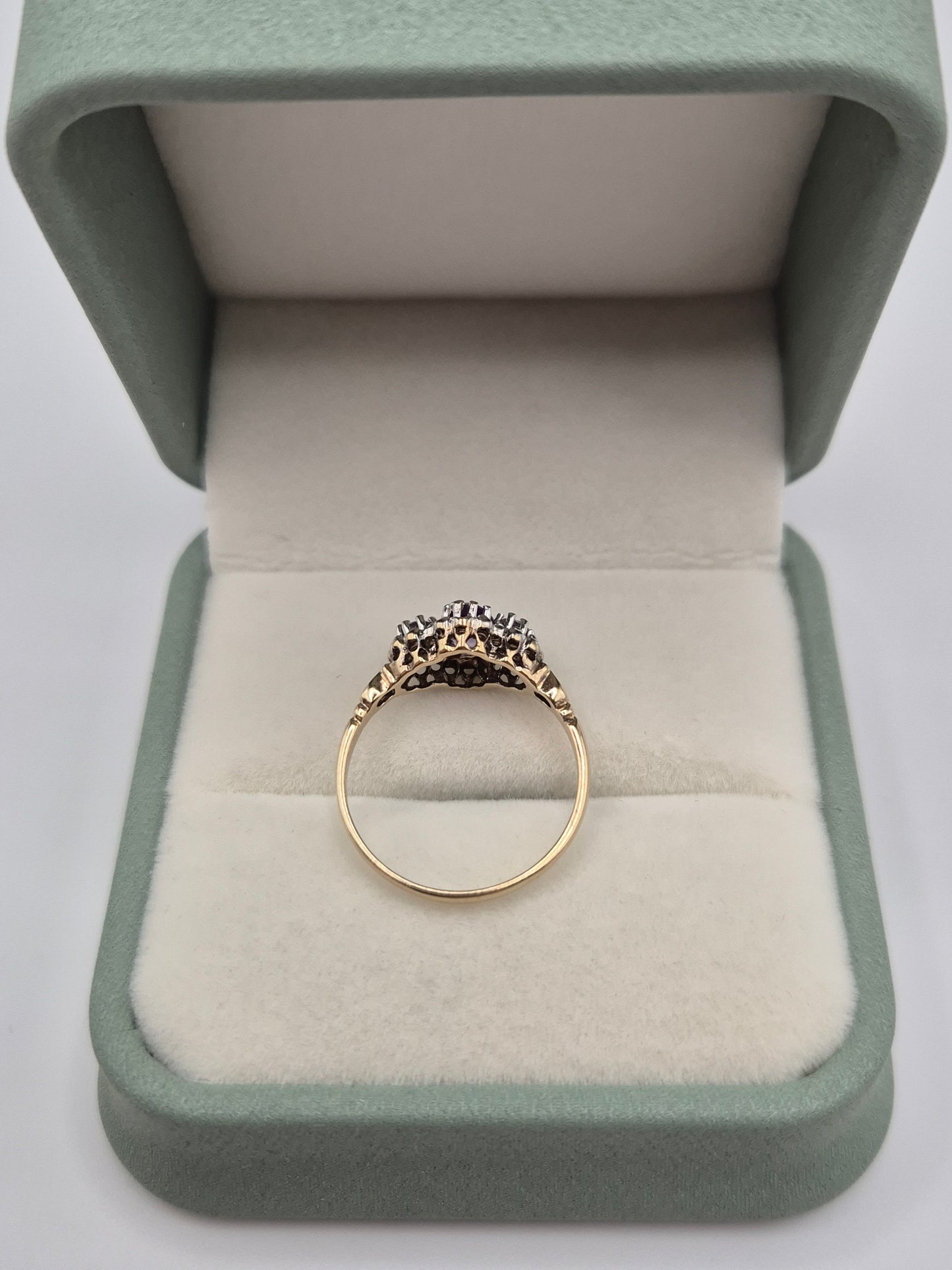 9ct gold amethyst and diamond ring
