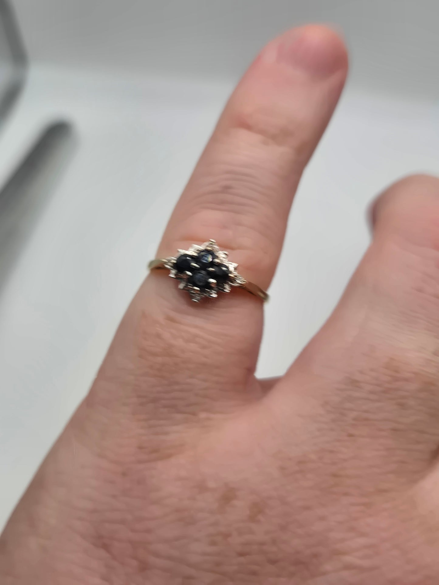 9ct gold sapphire and diamond ring