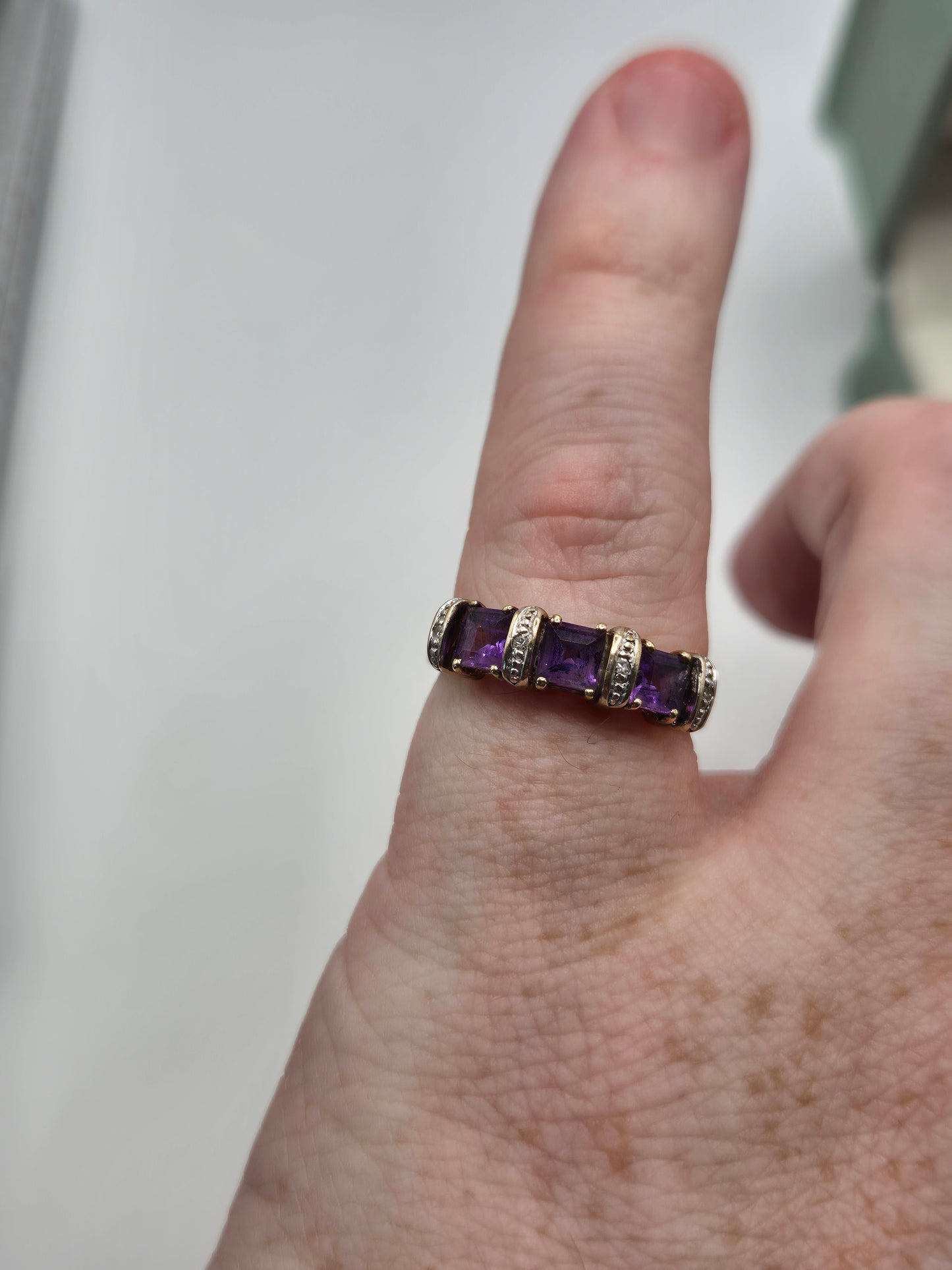 9ct gold amethyst and diamond ring