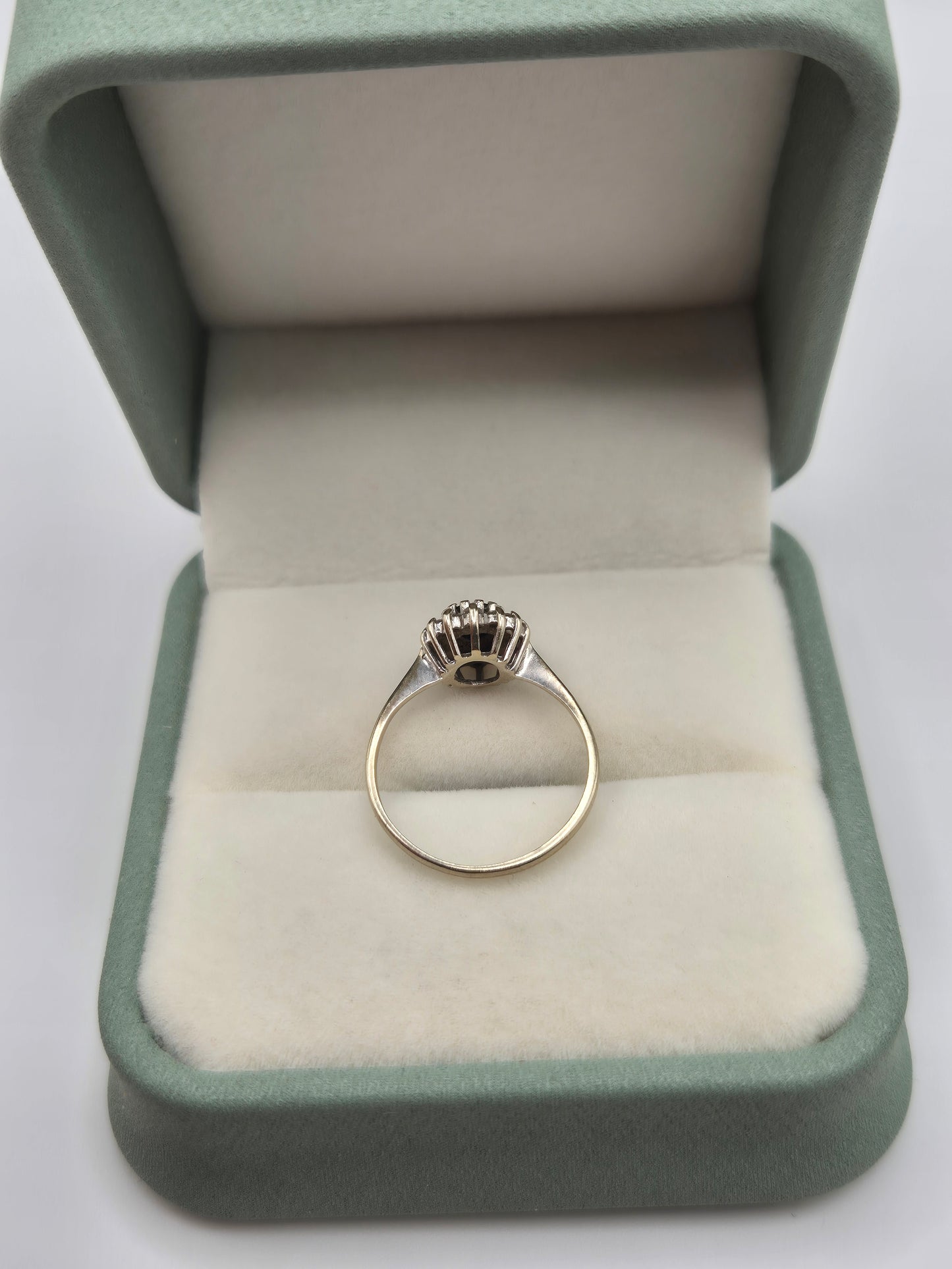 9ct white gold sapphire and cz ring