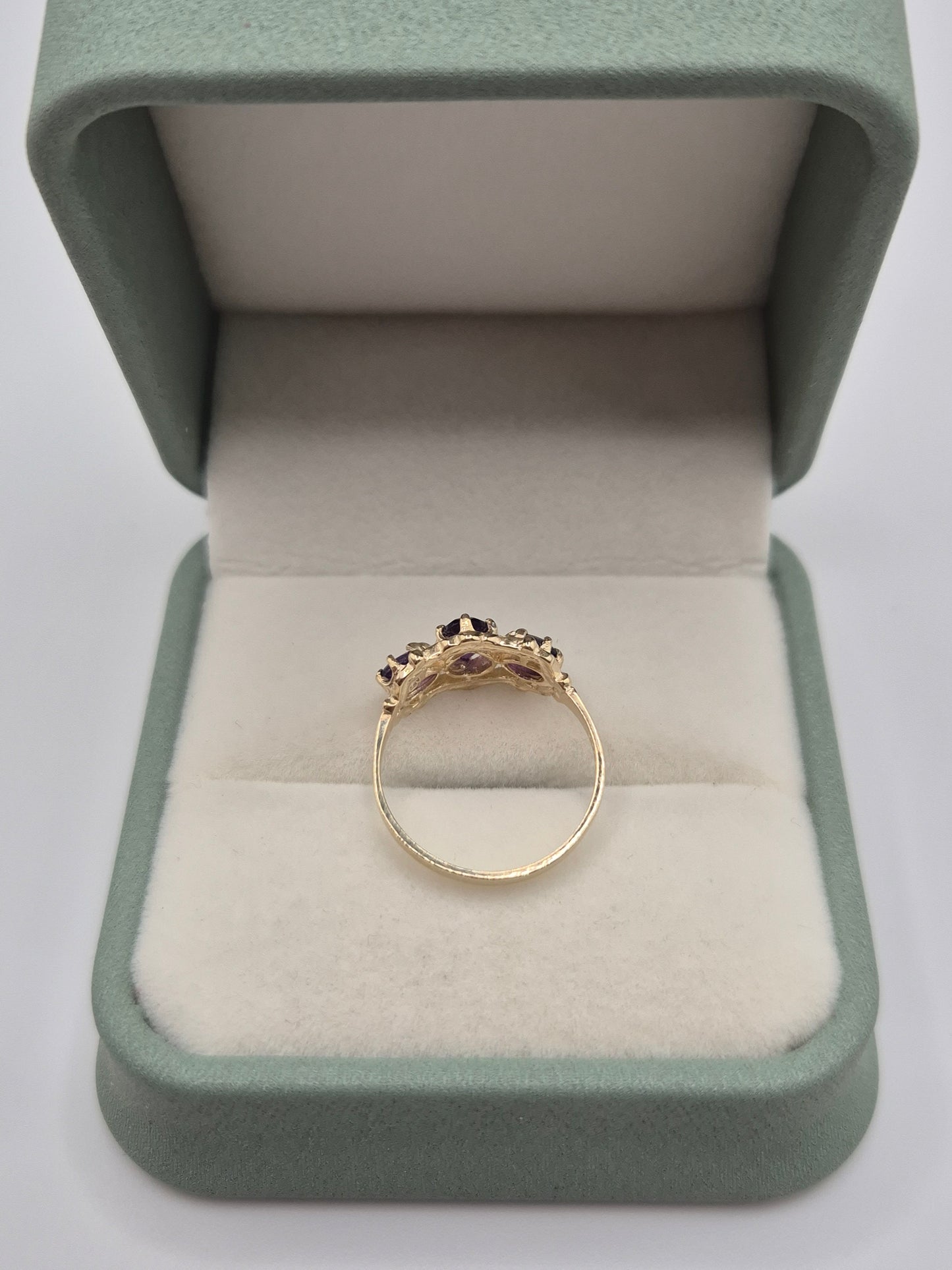 9ct gold amethyst ring