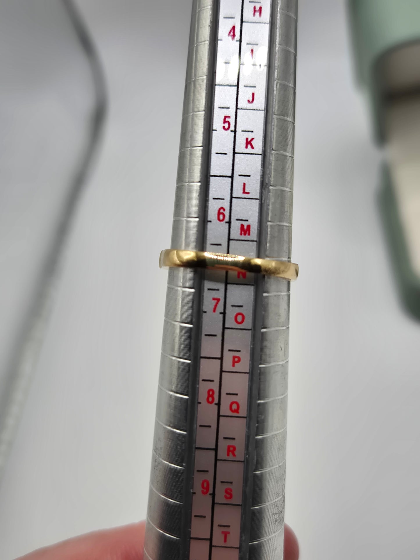 18ct gold emerald and diamond ring