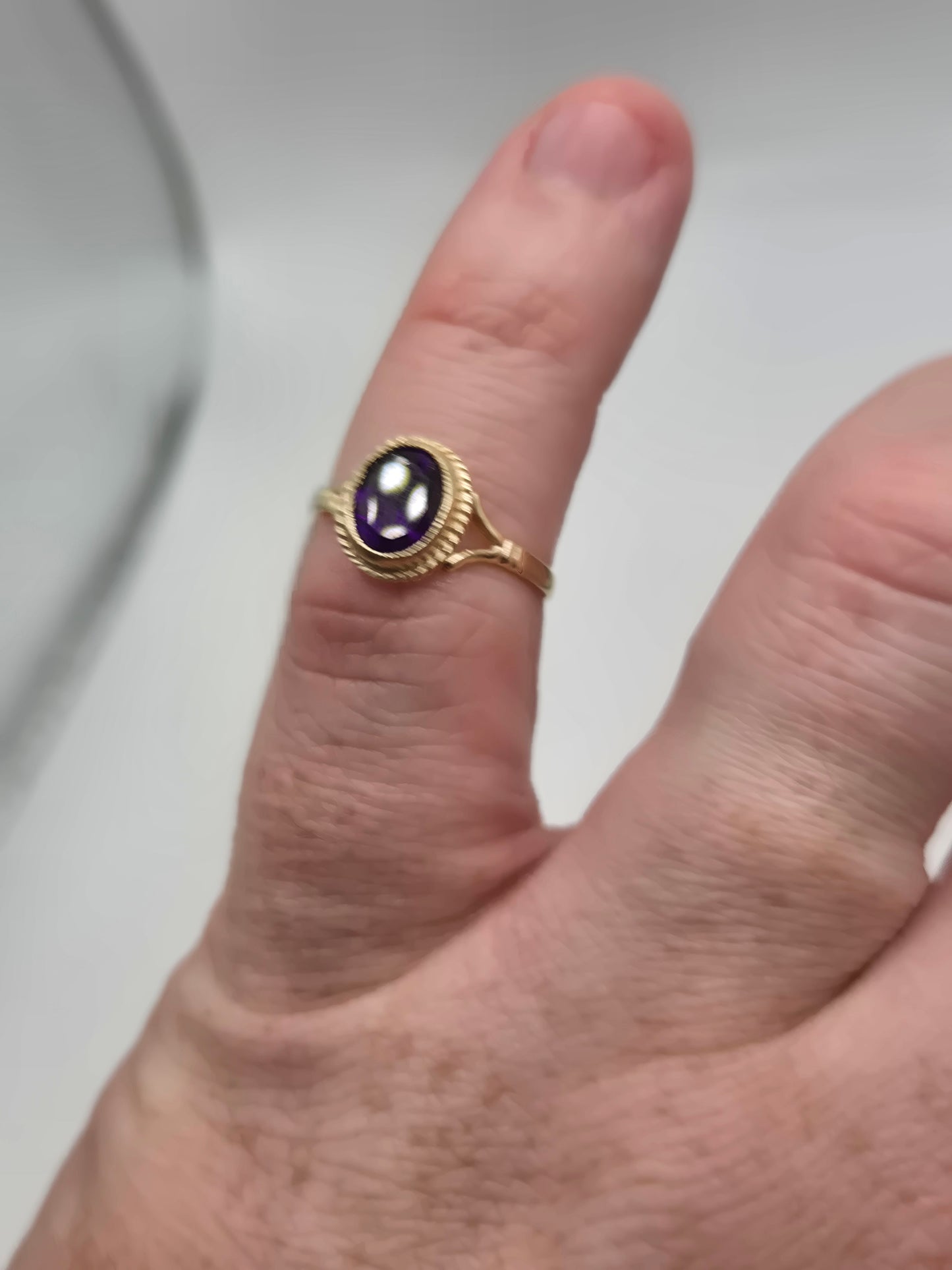 9ct gold amethyst ring