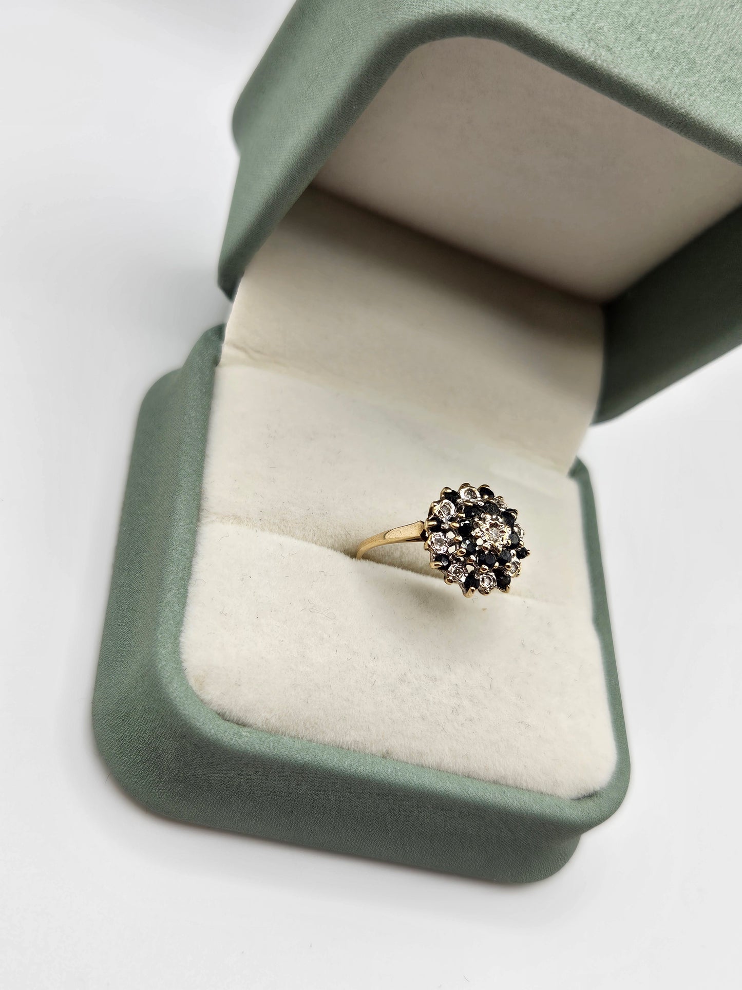 9ct gold sapphire and diamond ring