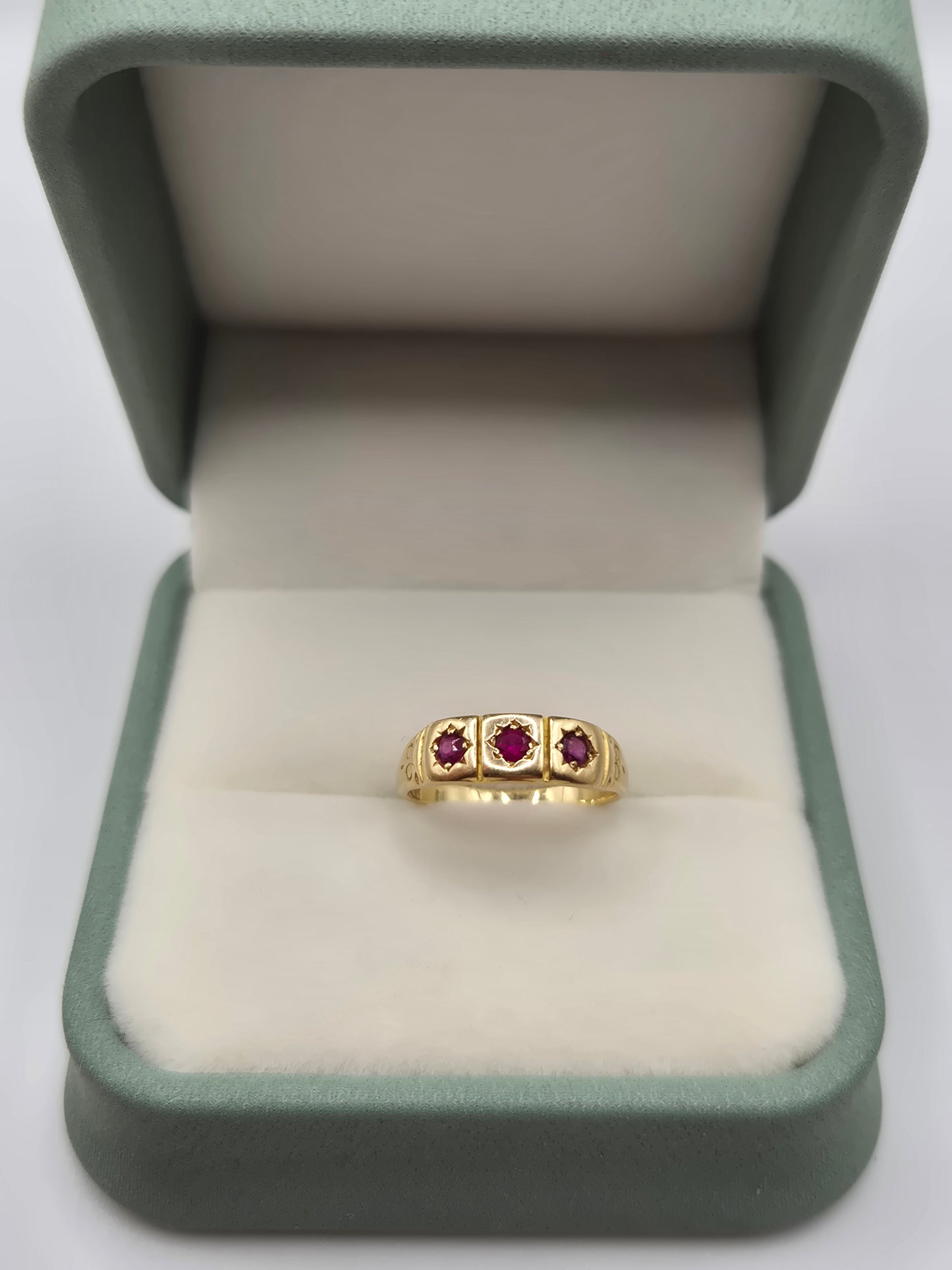Antique 18ct gold ruby gypsy ring