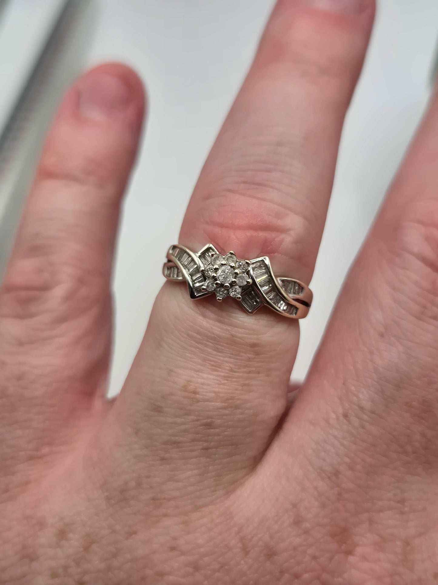 9ct white gold diamond ring