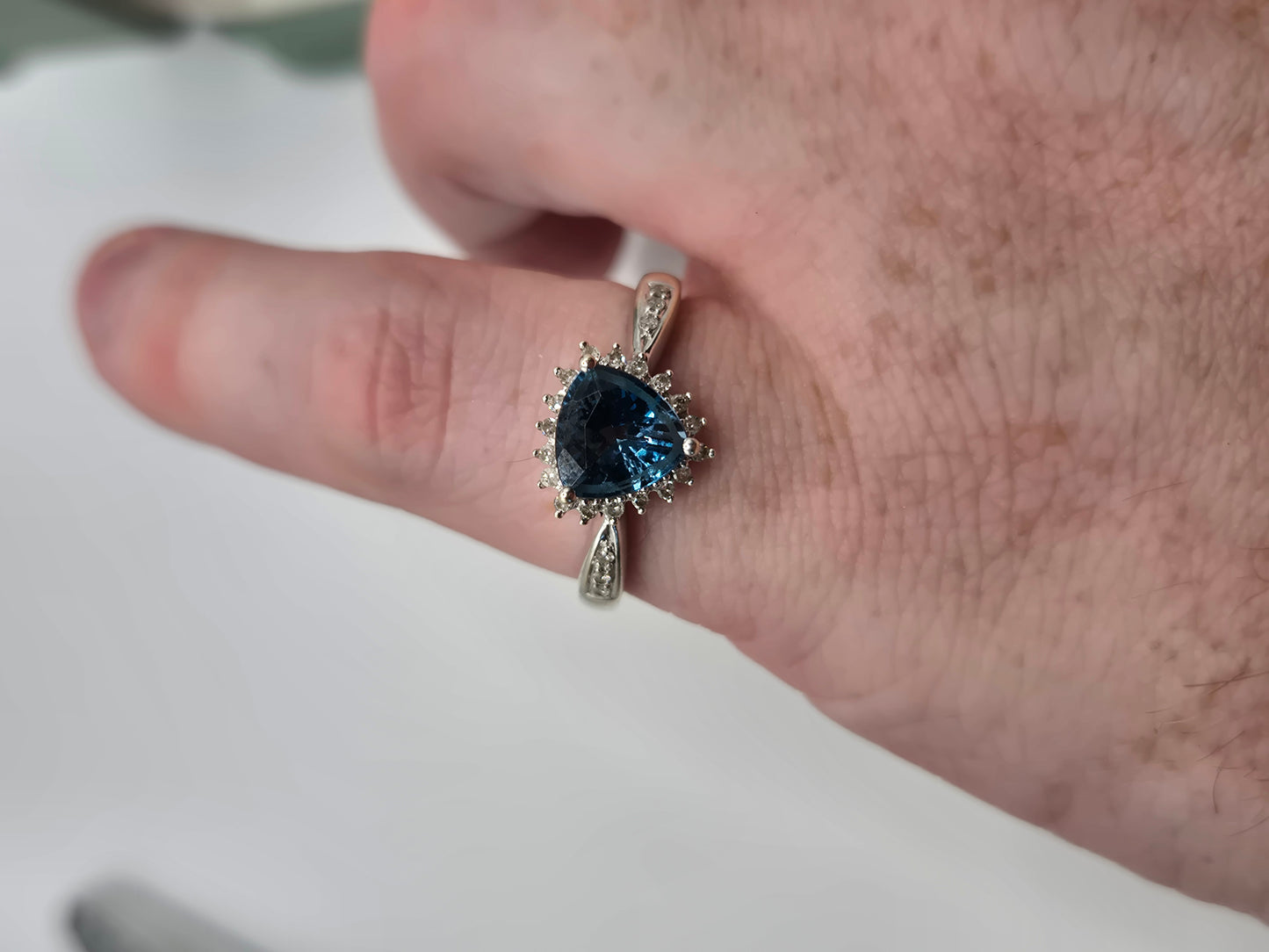 9ct white gold topaz and diamond ring