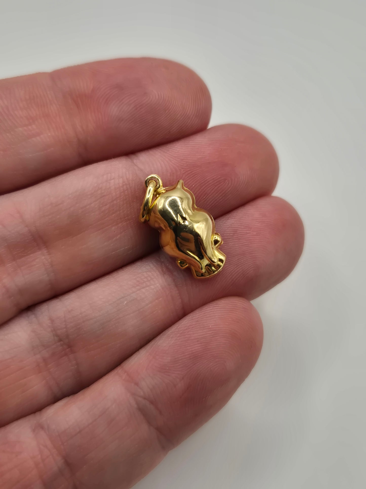 9ct gold enamelled owl charm